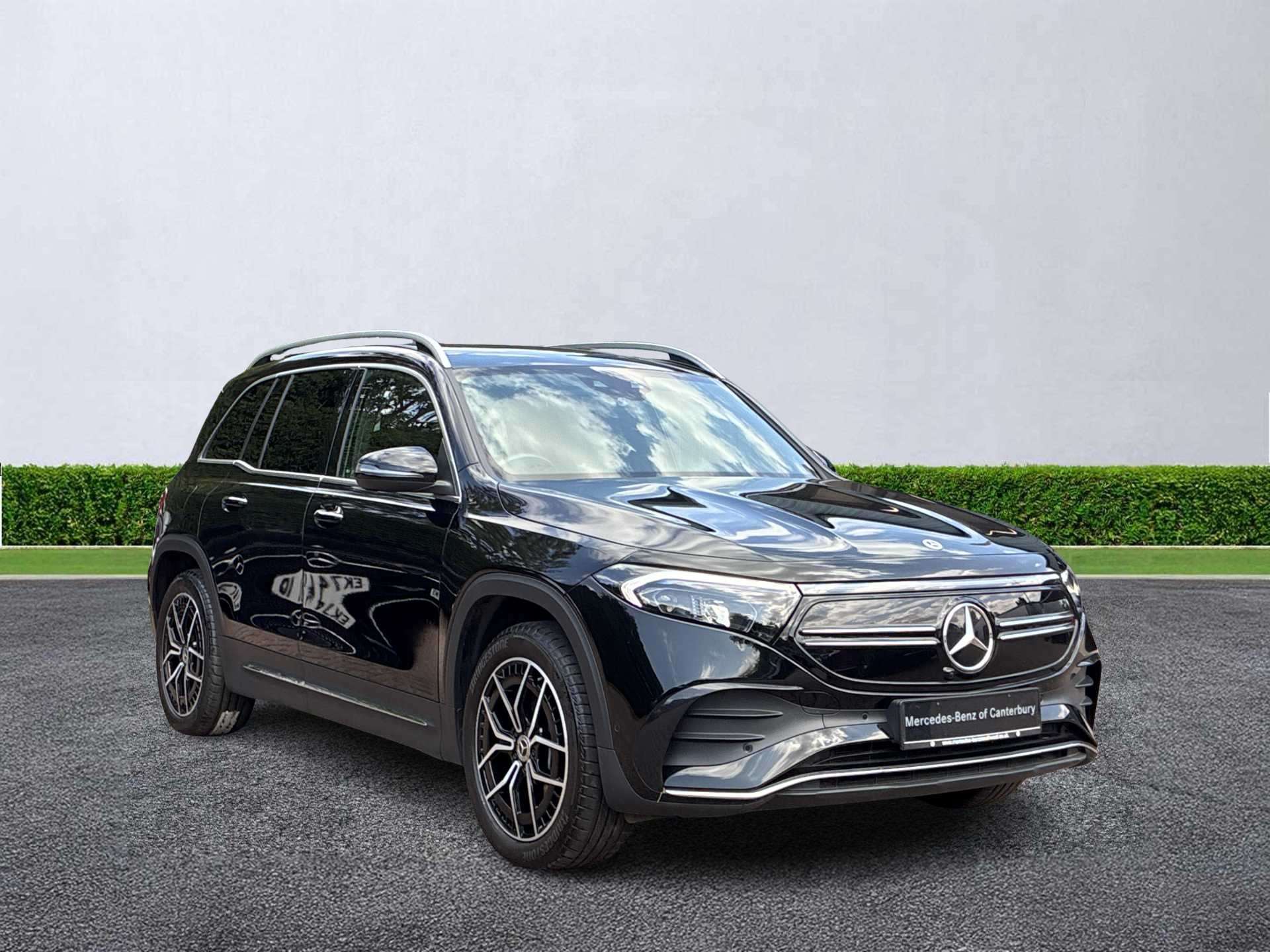 MERCEDES-BENZ EQB ESTATE Eqb 300 4M 168Kw Amg Line Premium 66.5Kwh 5Dr Auto