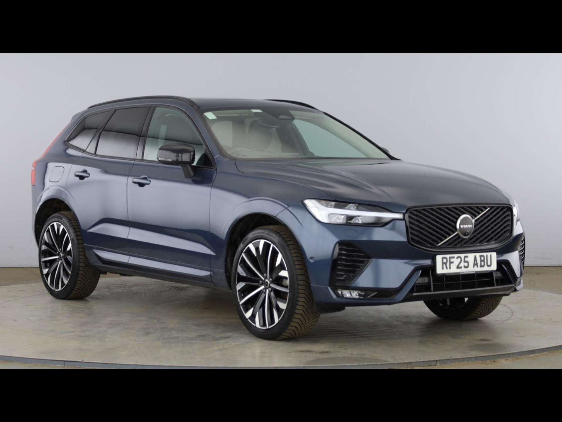 VOLVO XC60 ESTATE 2.0 B5P Ultra Dark 5Dr Awd Geartronic
