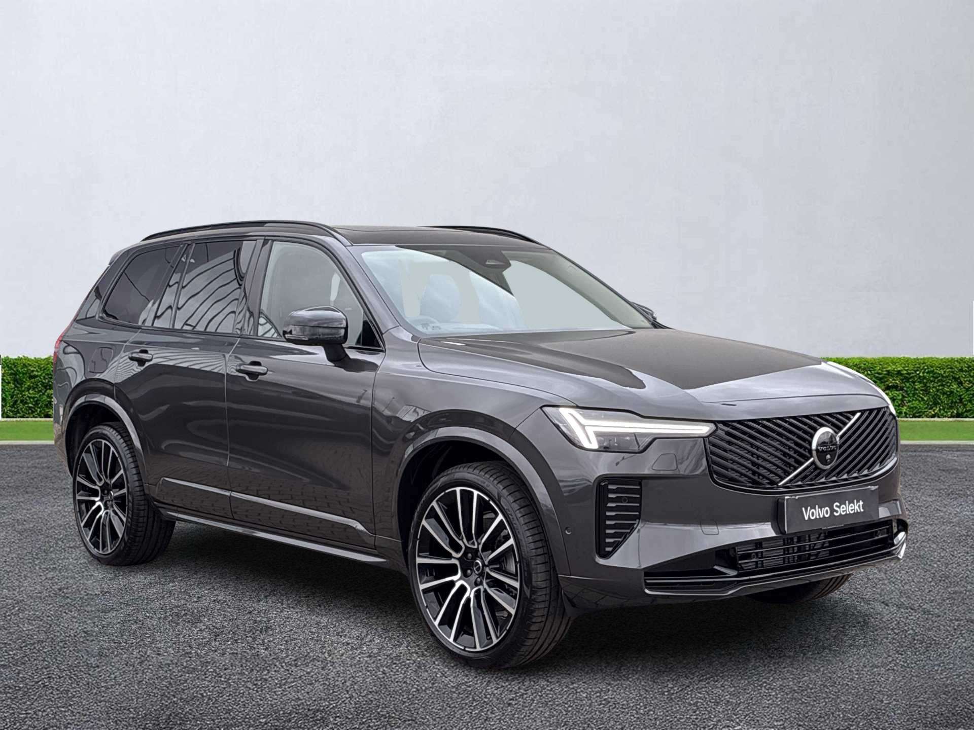 VOLVO XC90 ESTATE 2.0 B5P Ultra Dark 5Dr Awd Geartronic
