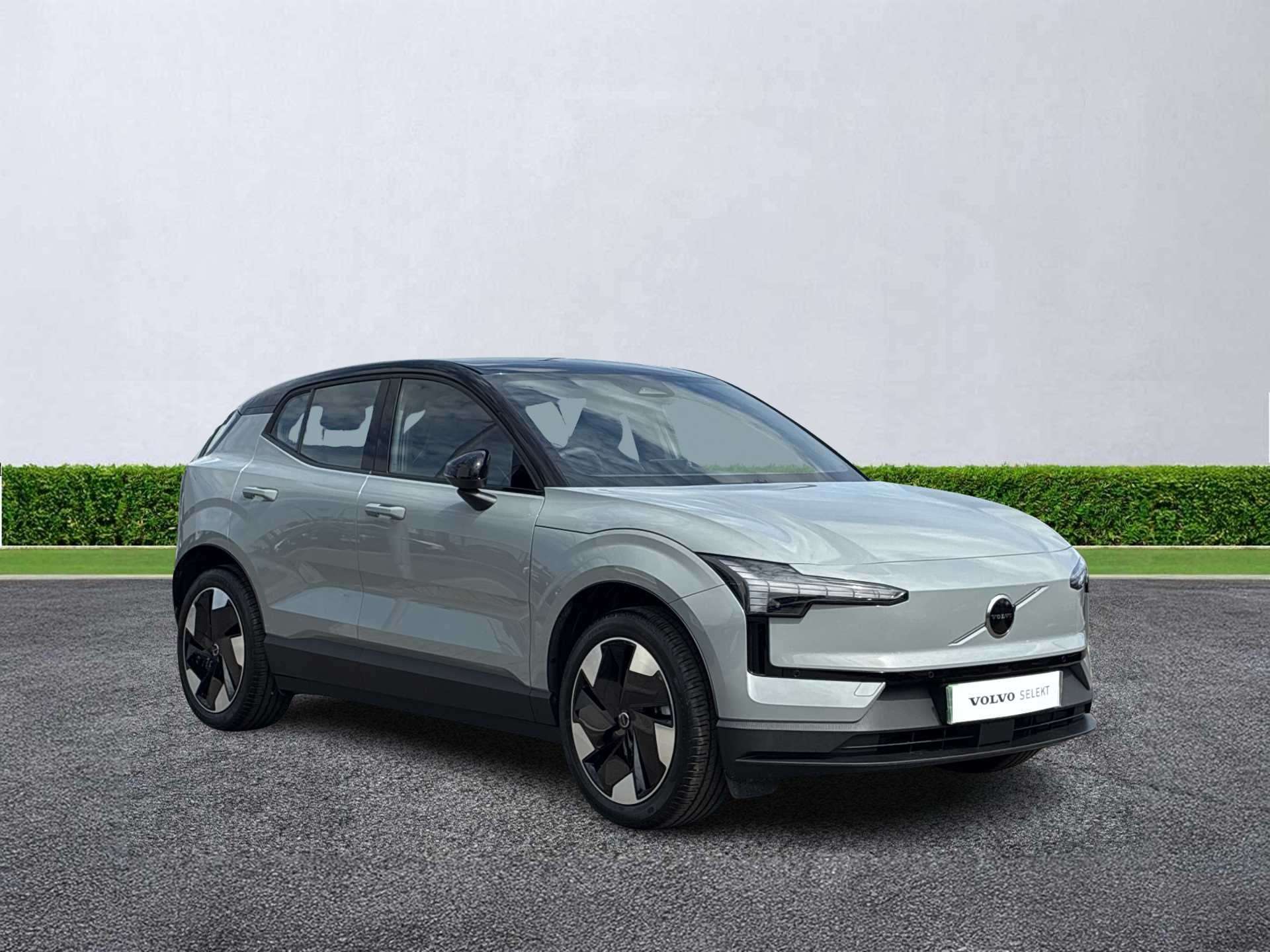 VOLVO EX30 ESTATE 200Kw Sm Extended Range Plus 69Kwh 5Dr Auto