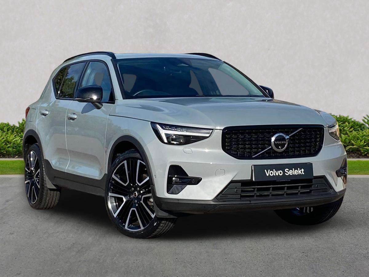 VOLVO XC40 ESTATE 2.0 B4P Ultra Dark 5dr Auto