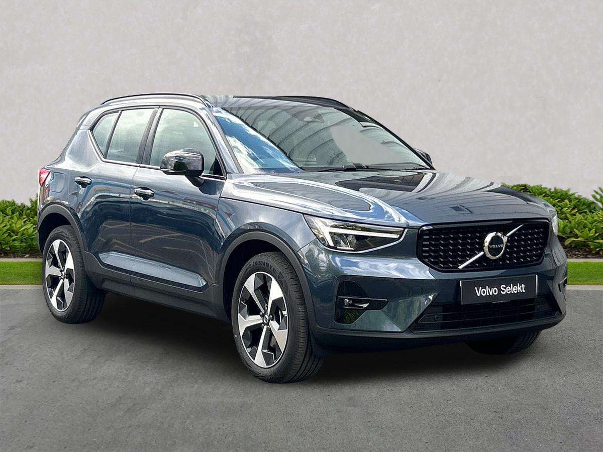 VOLVO XC40 ESTATE 2.0 B3P Plus Dark 5Dr Auto