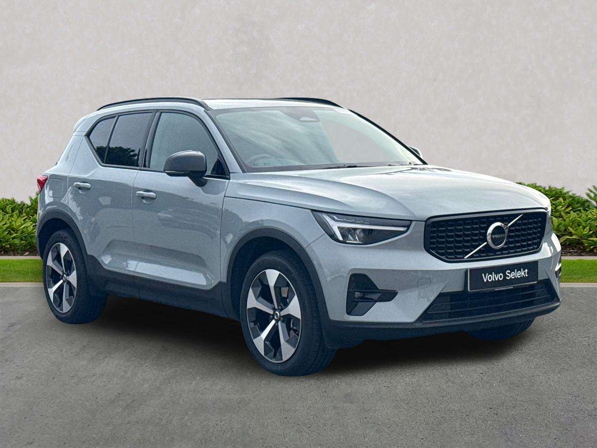 VOLVO XC40 ESTATE 2.0 B3P Plus Dark 5Dr Auto