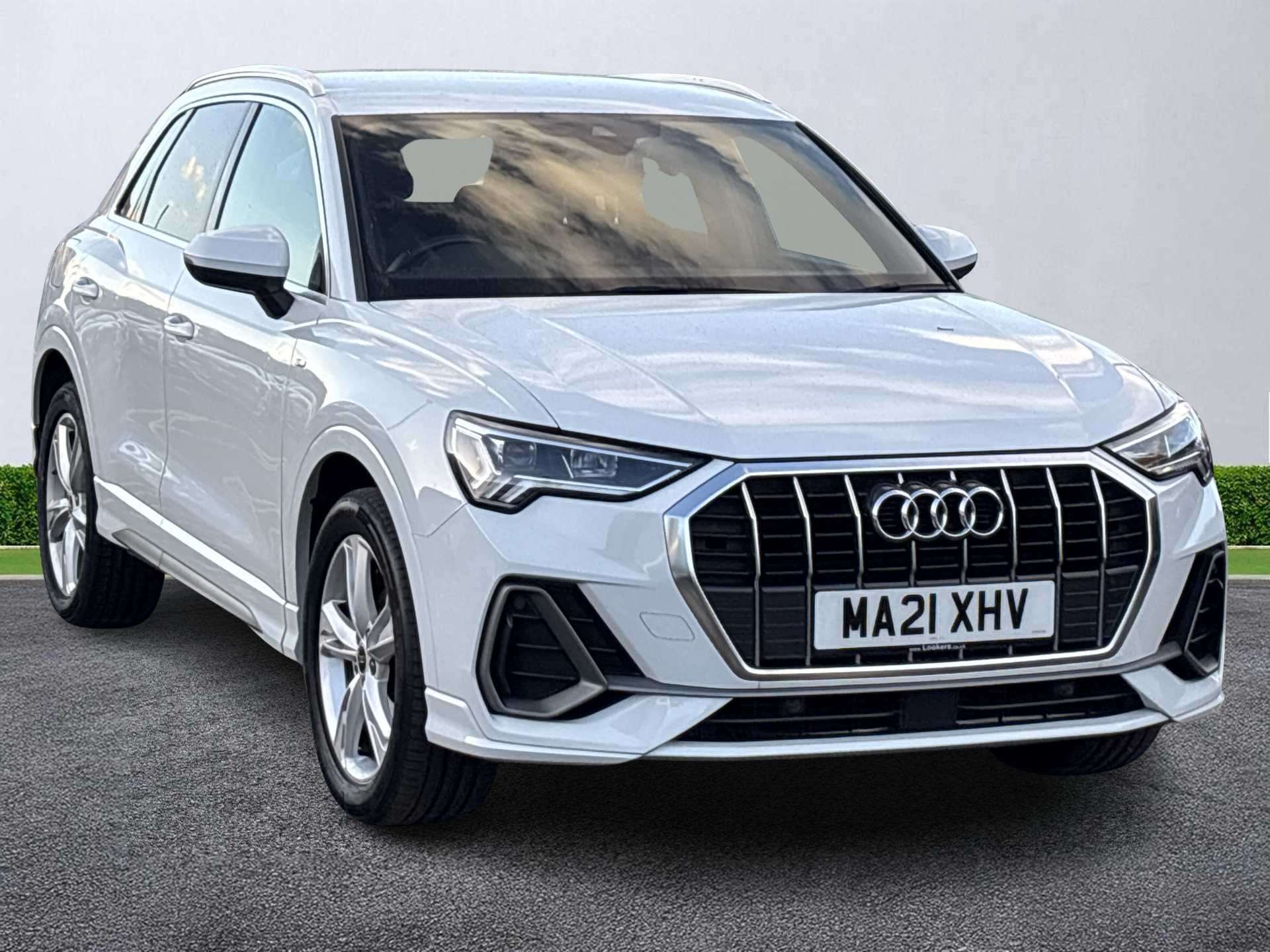 AUDI Q3 ESTATE 35 Tfsi S Line 5Dr