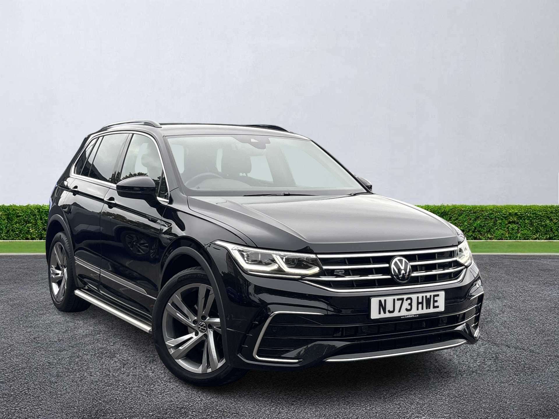 VOLKSWAGEN TIGUAN ESTATE SPECIAL EDITION 2.0 Tdi R-Line Edition 5Dr Dsg