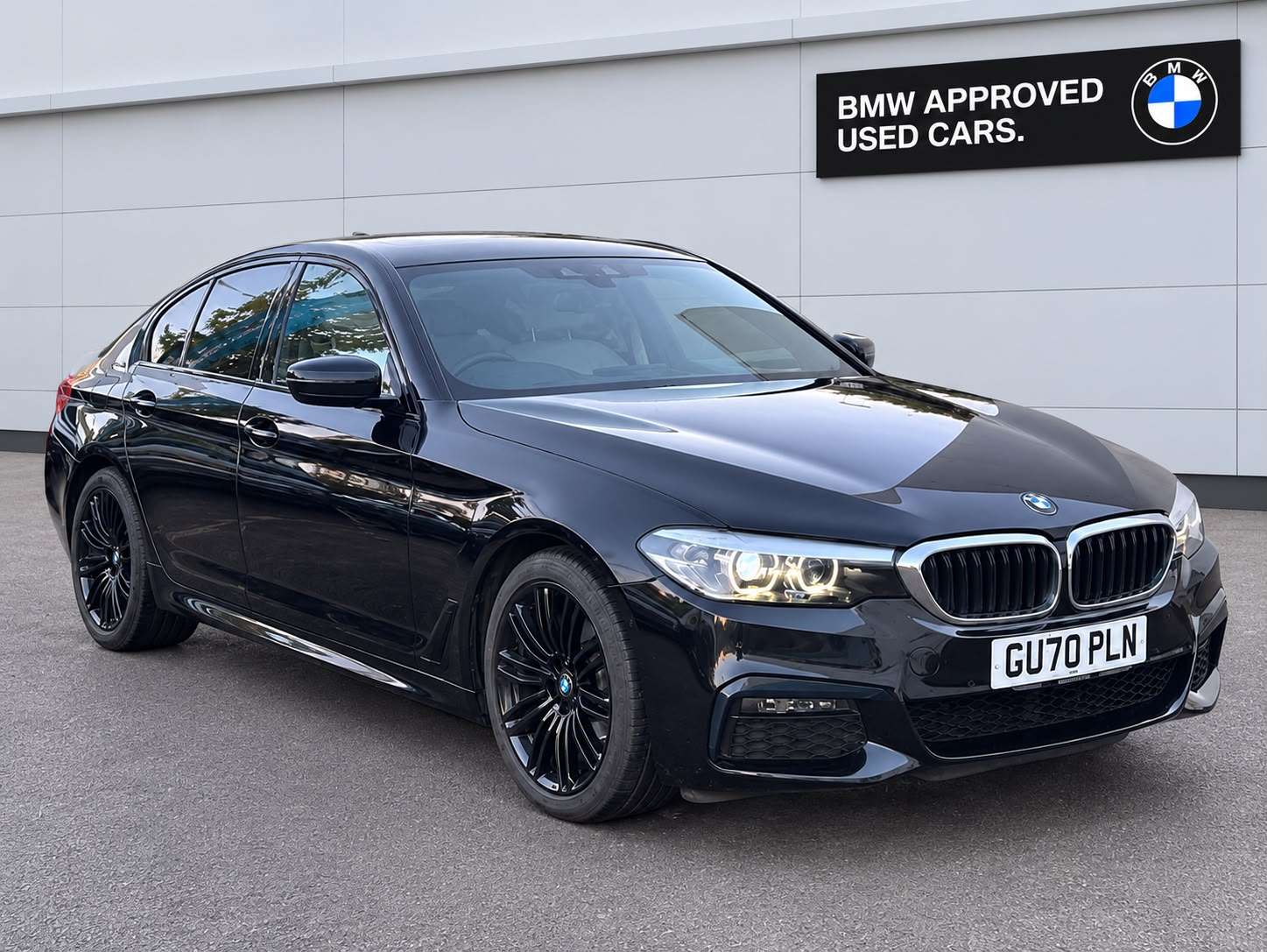 BMW 5 SERIES DIESEL SALOON 520D Mht M Sport 4Dr Auto