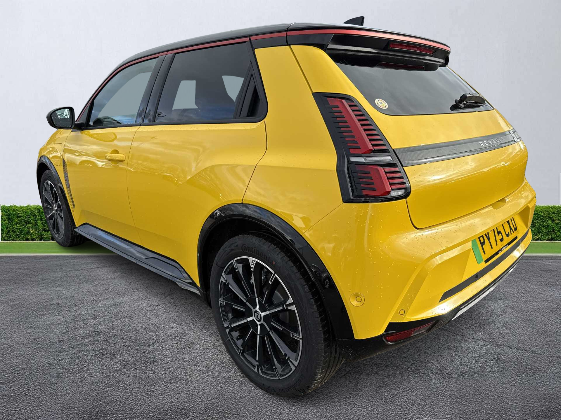 Dealer New RENAULT 5 90Kw Iconic Five Urban Range 40Kwh 5Dr Auto 2025 ...