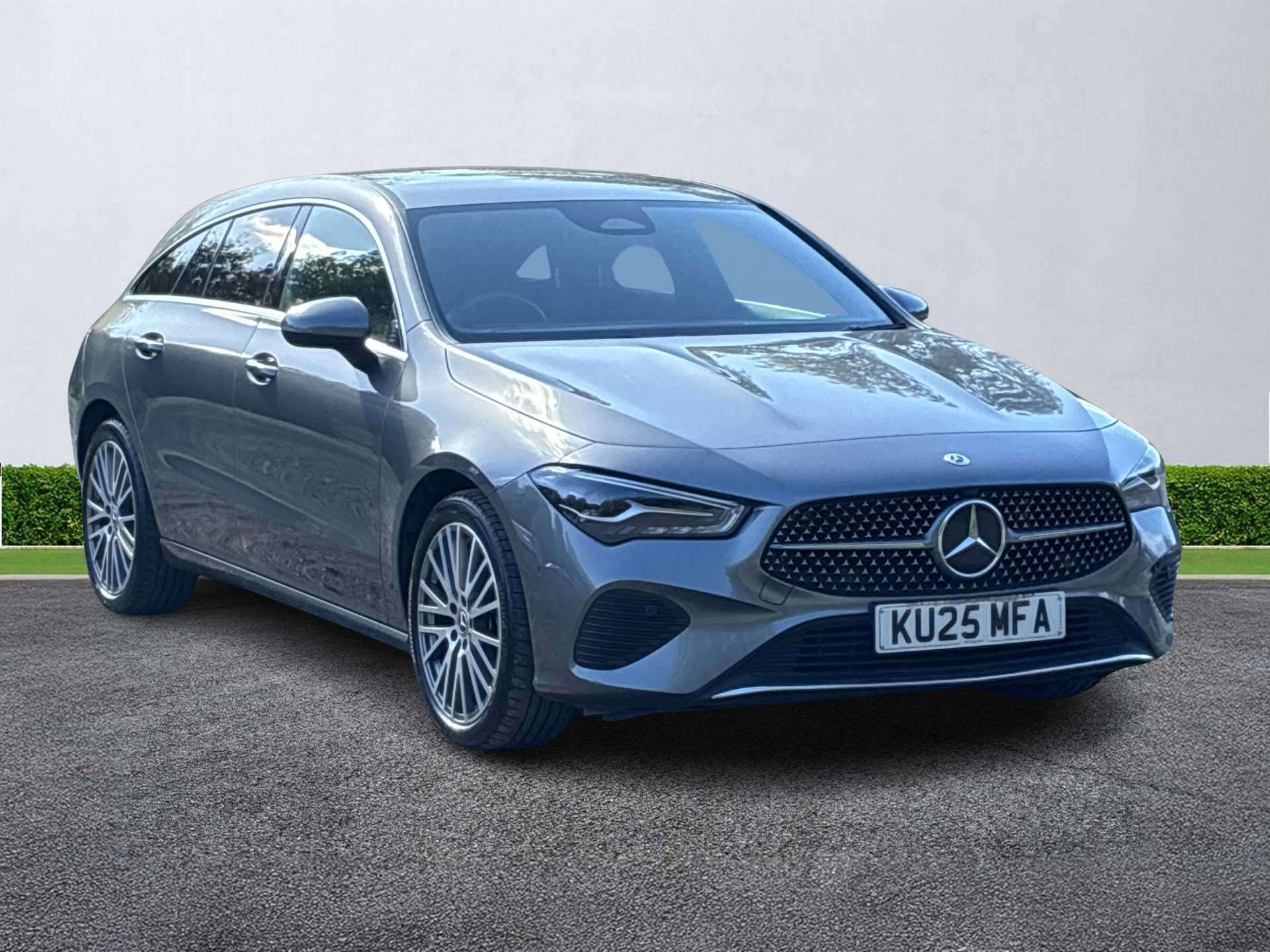 MERCEDES-BENZ CLA SHOOTING BRAKE Cla 180 Sport Executive 5Dr Tip Auto