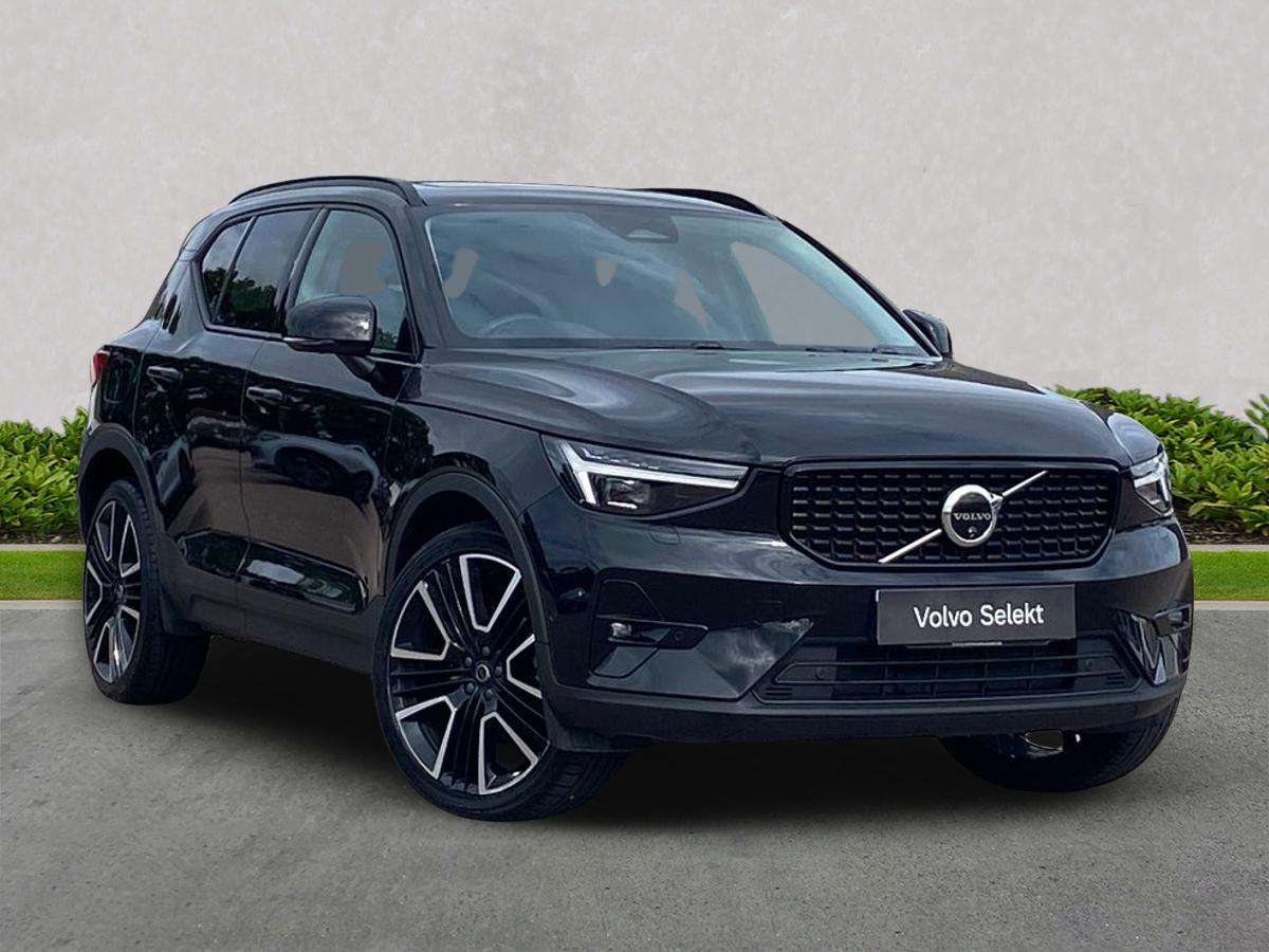 VOLVO XC40 ESTATE 2.0 B4P Ultra Dark 5Dr Auto