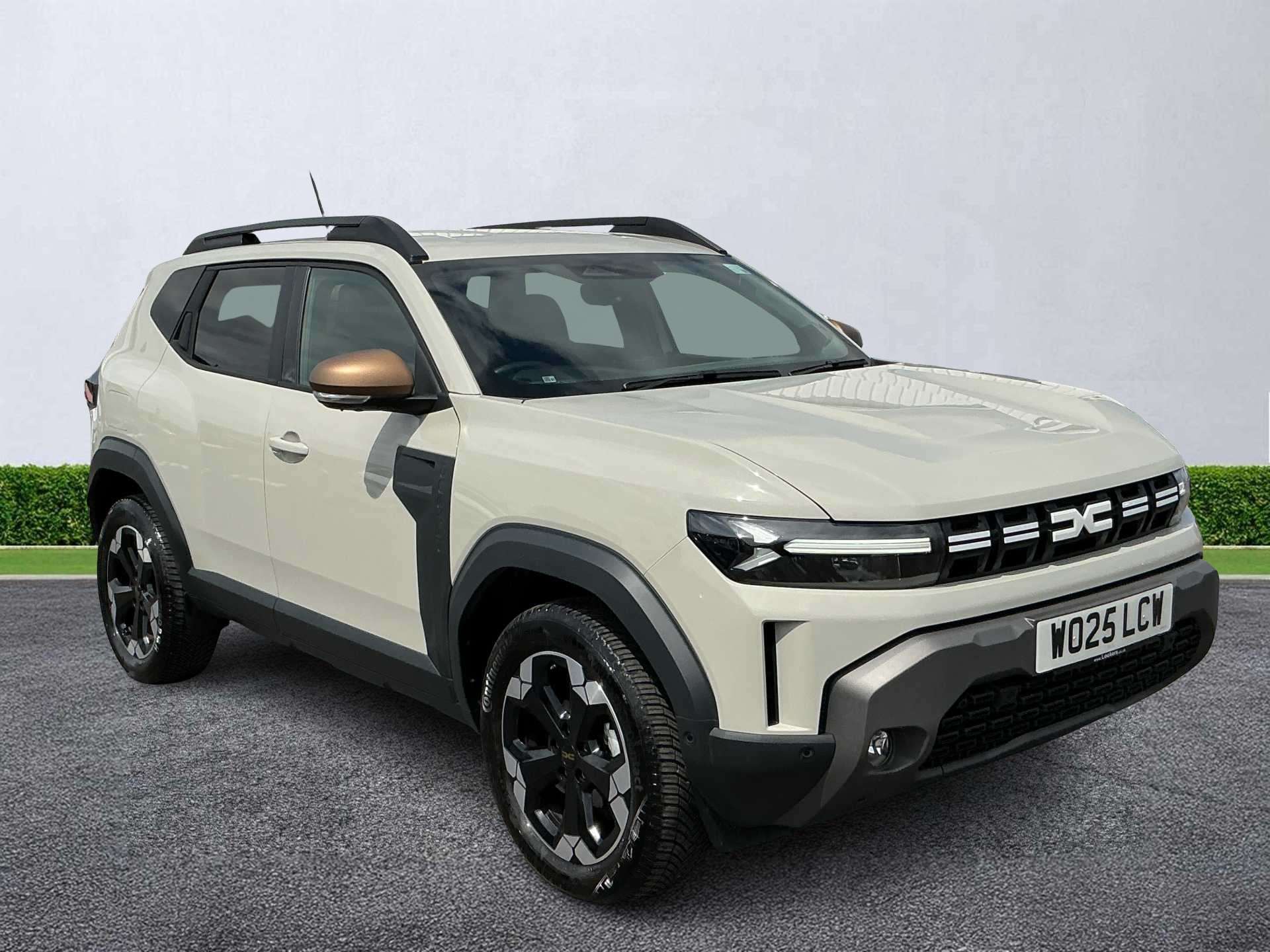White 2025 Dacia Duster 1.3 TCe EXTREME (130bhp) 4X4 1199cc SUV/Crossover Four-wheel drive Manual