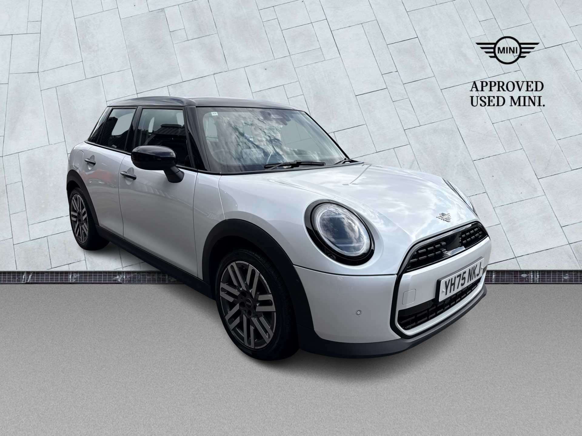 MINI COOPER HATCHBACK 1.5 C Classic 5Dr Auto