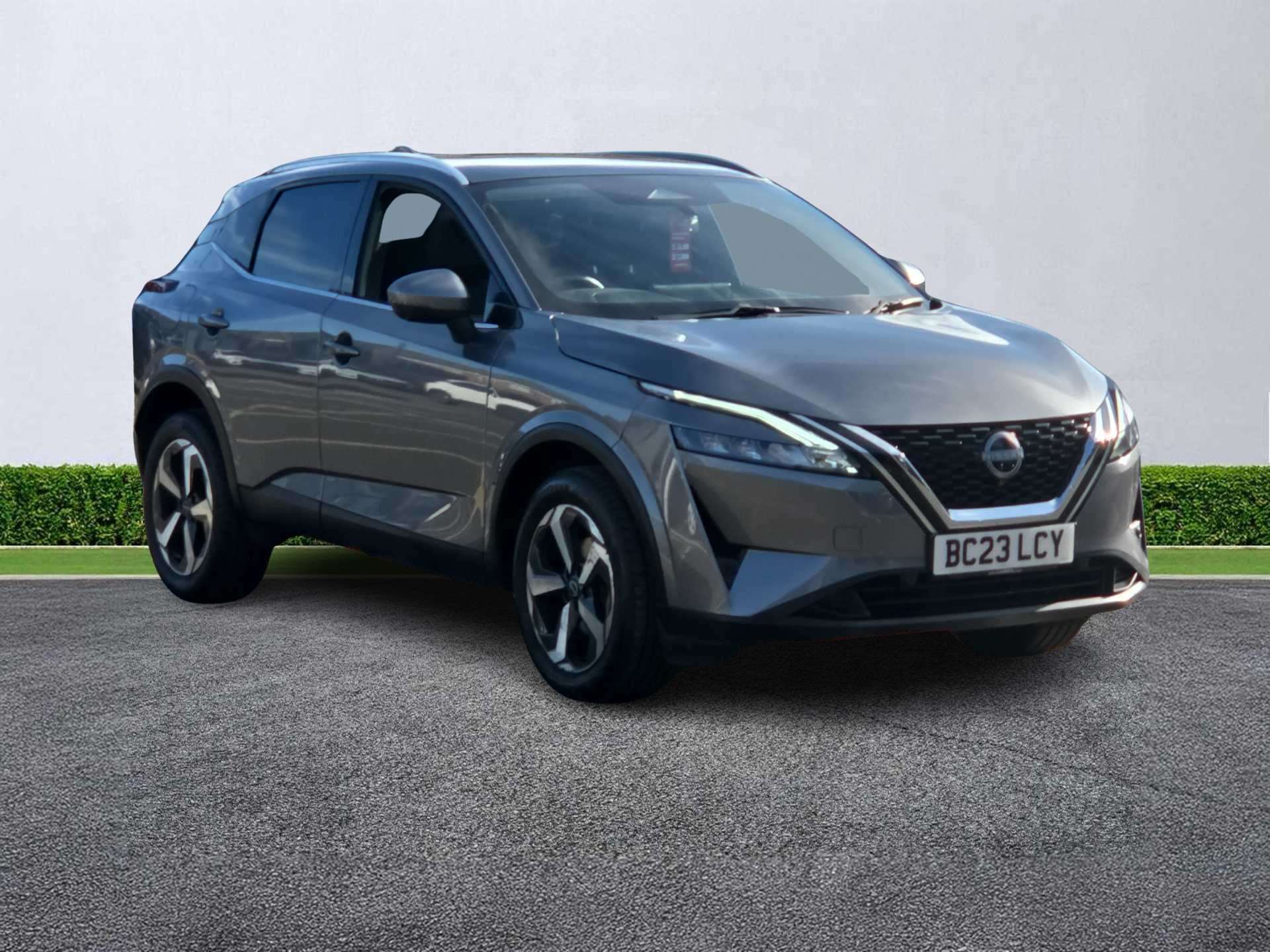 NISSAN QASHQAI HATCHBACK 1.3 Dig-T Mh N-Connecta 5Dr