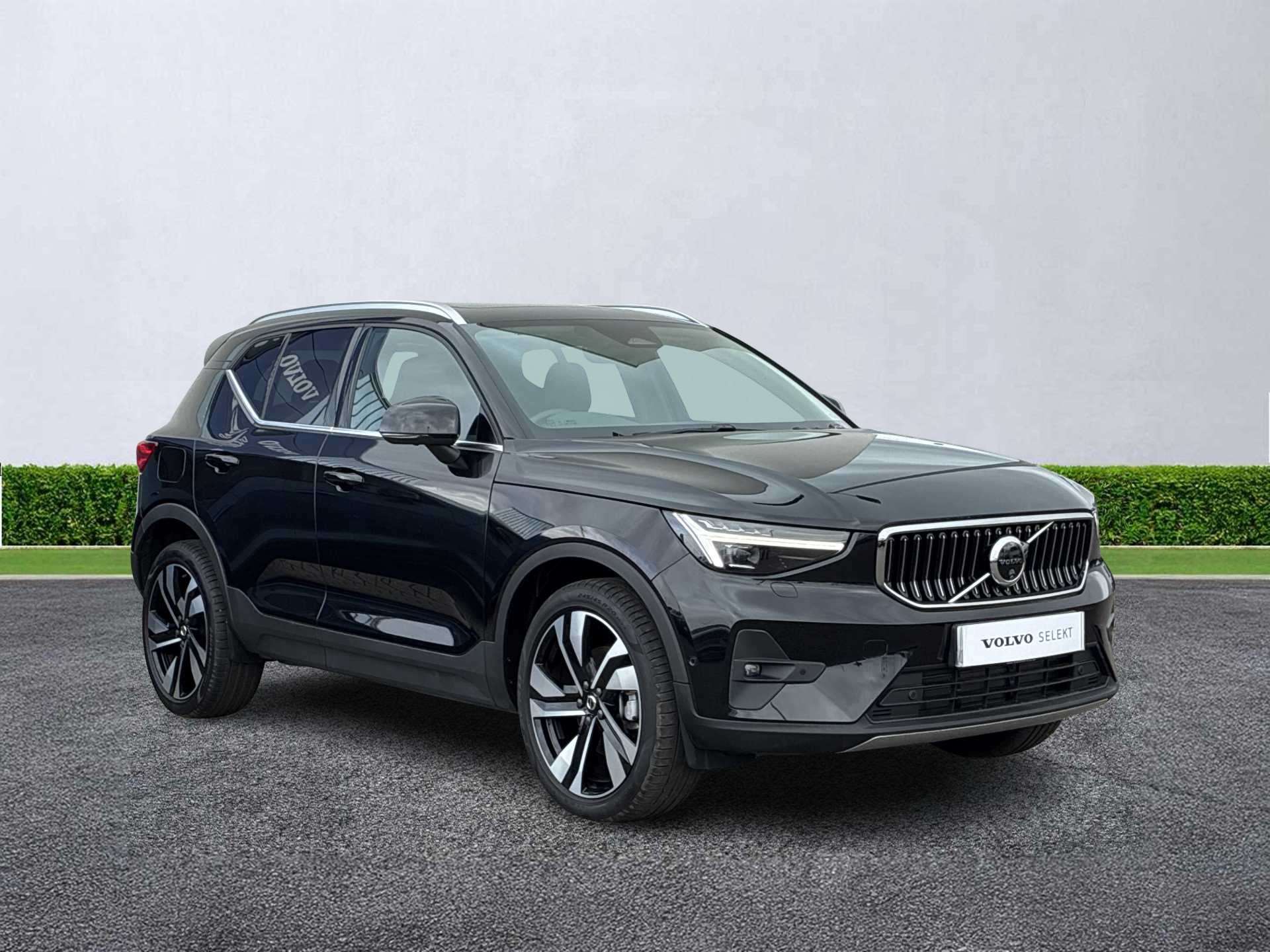 VOLVO XC40 ESTATE 2.0 B4P Ultra Dark 5Dr Auto