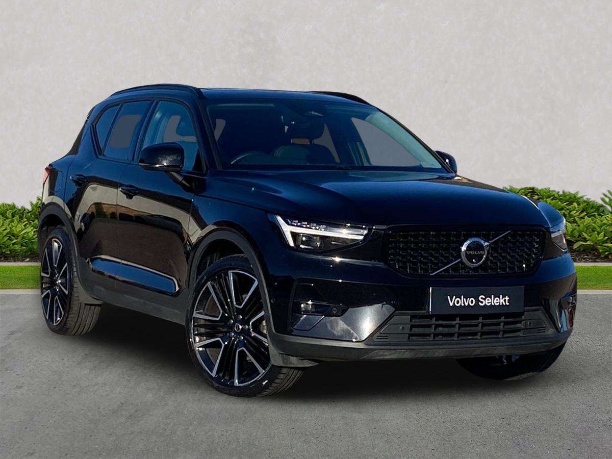 2025 Volvo XC40