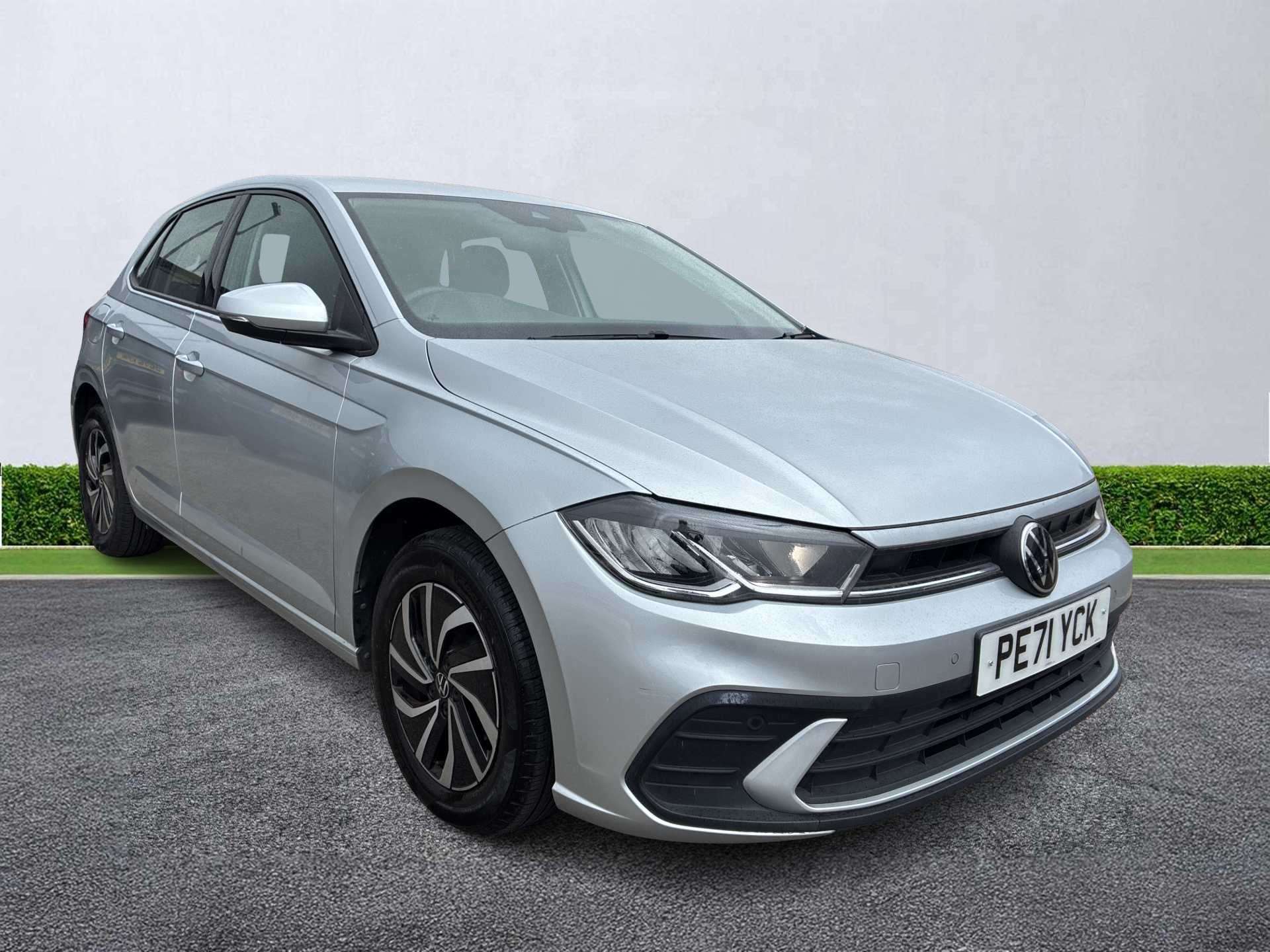 VOLKSWAGEN POLO HATCHBACK 1.0 Tsi Life 5Dr
