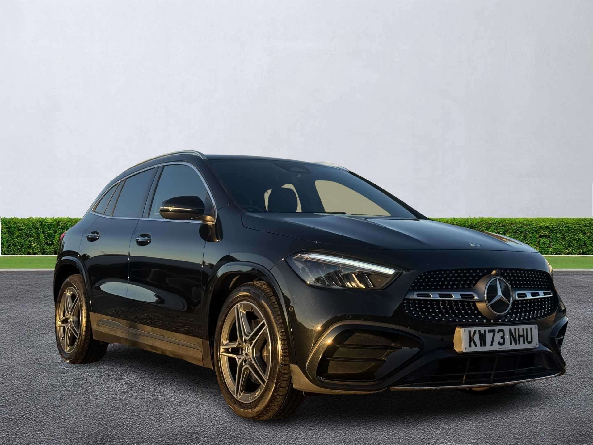 MERCEDES-BENZ GLA DIESEL HATCHBACK Gla 220D 4Matic Amg Line Executive 5Dr Auto