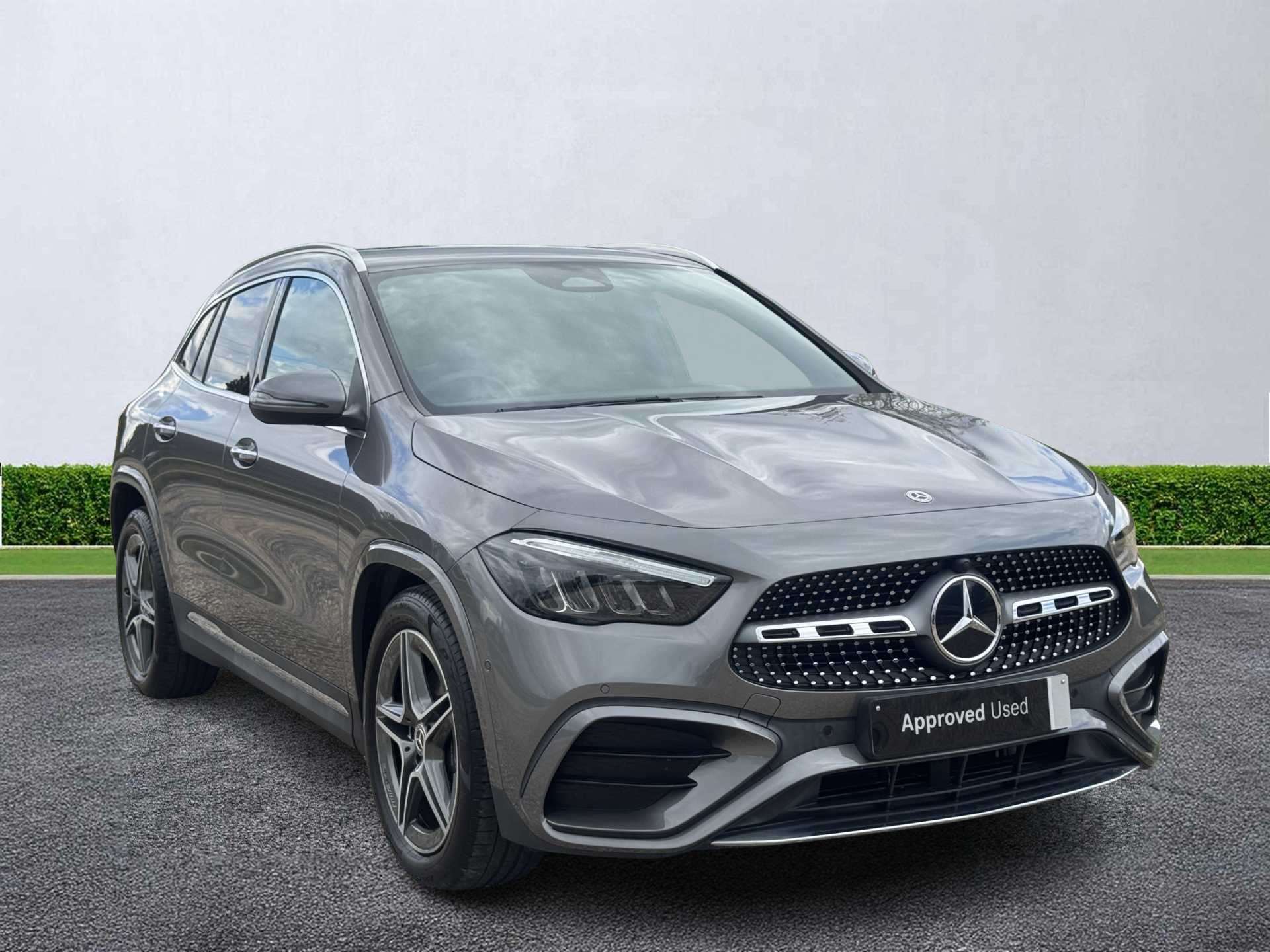 MERCEDES-BENZ GLA HATCHBACK Gla 200 Amg Line Executive 5Dr Auto