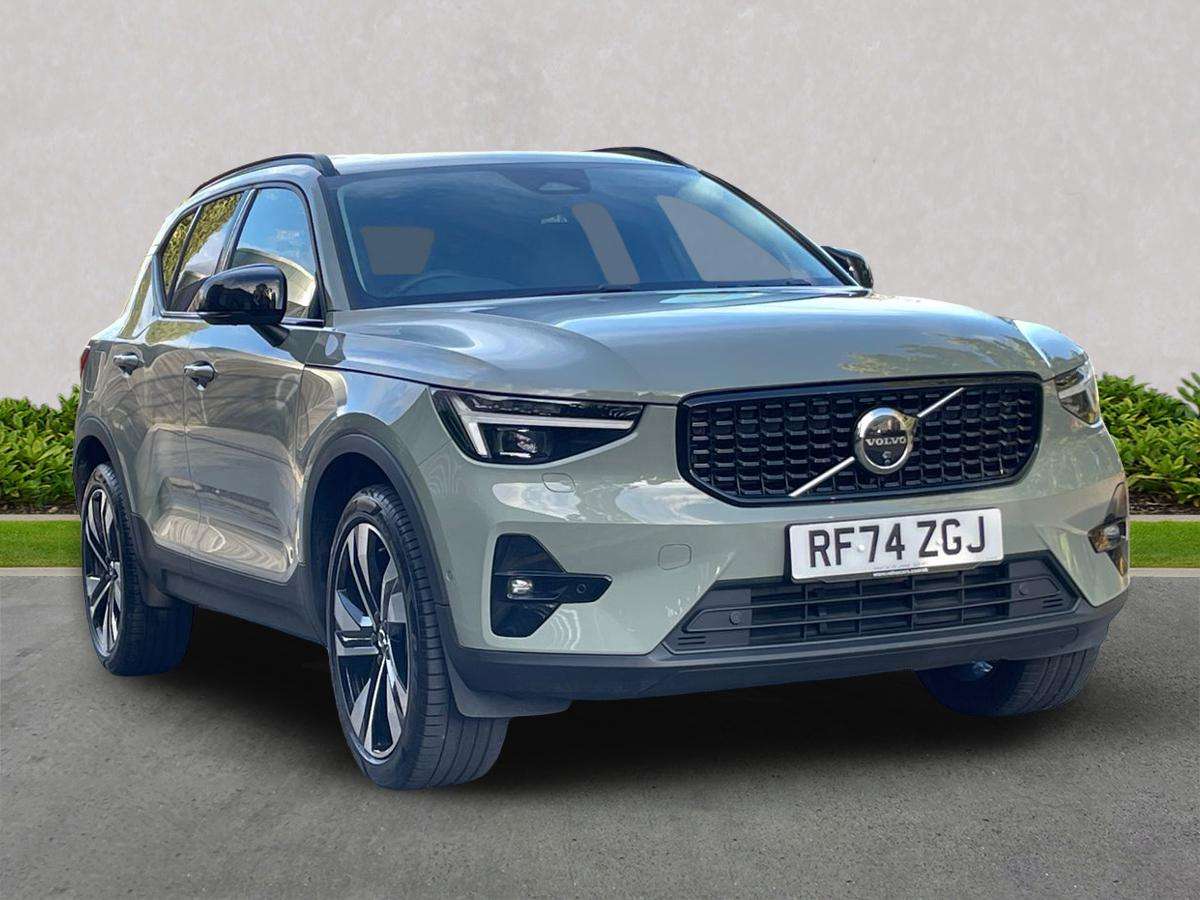 VOLVO XC40 ESTATE 2.0 B4P Ultra Dark 5Dr Auto