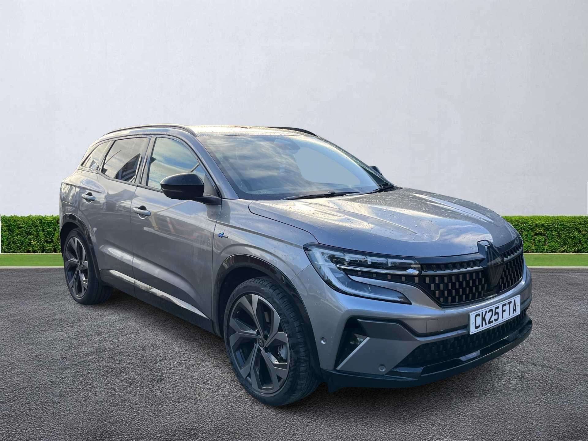 RENAULT AUSTRAL ESTATE E-Tech Fhev Iconic Esprit Alpine 5Dr Auto
