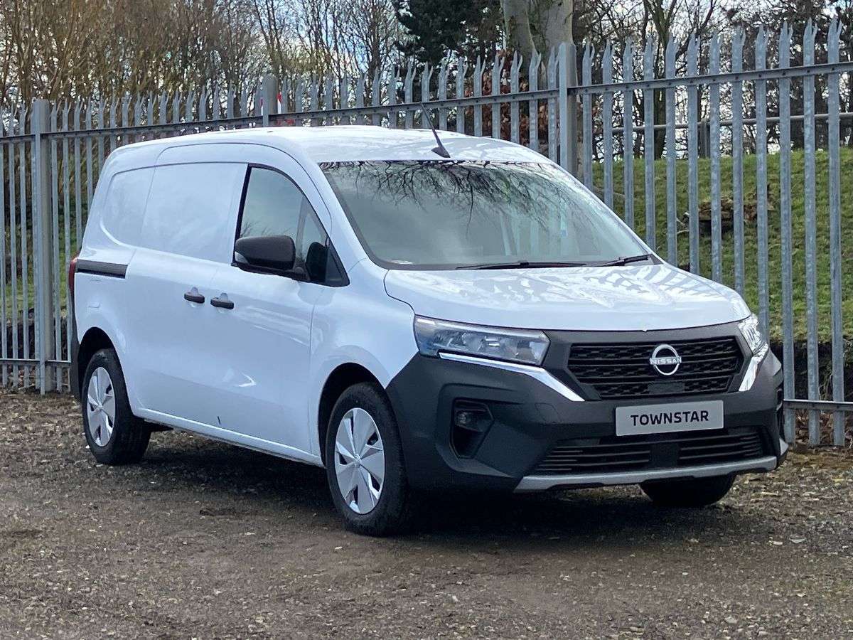 NISSAN TOWNSTAR L2 PETROL 1.3 Tekna Van [Safety]