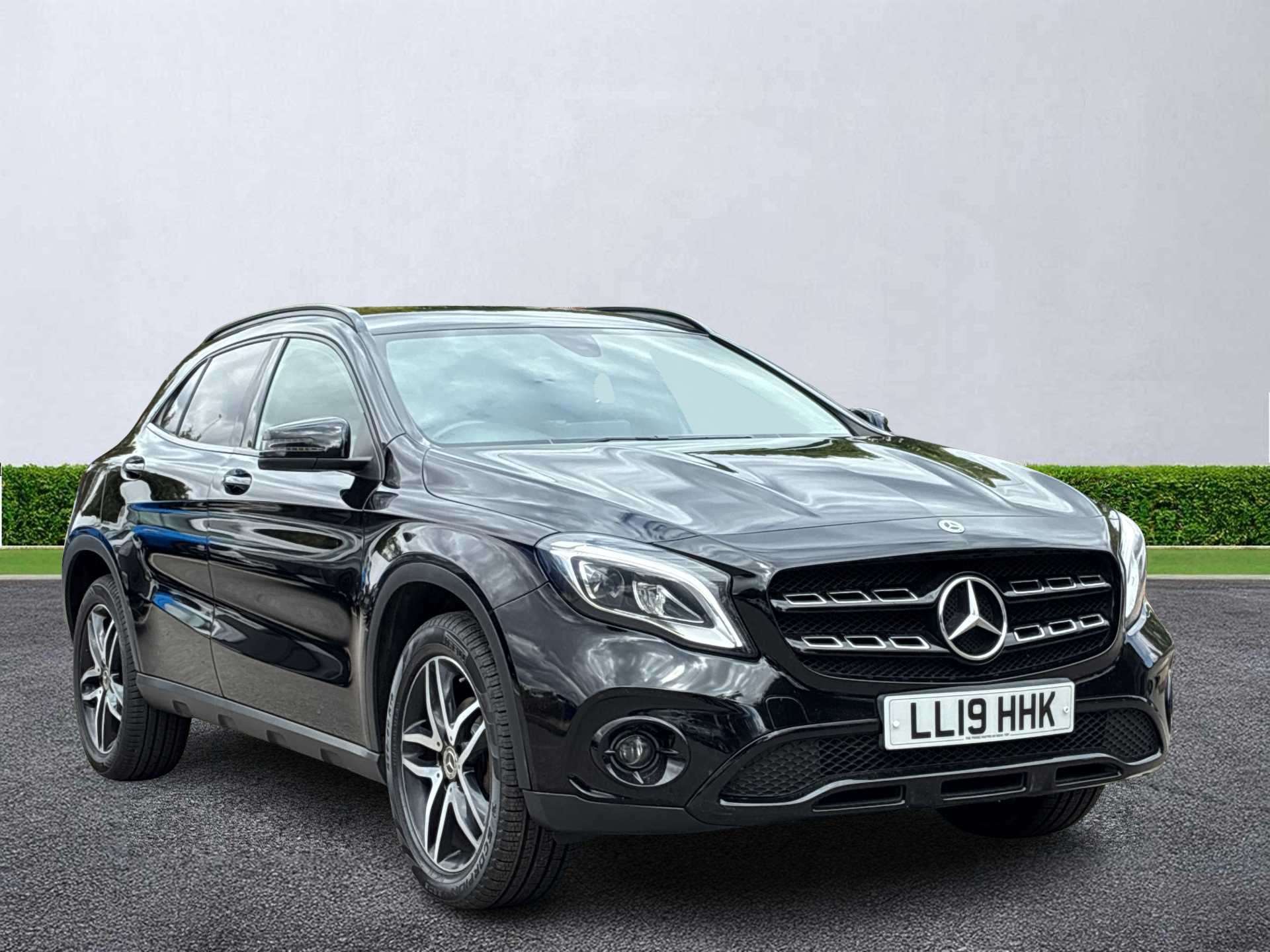MERCEDES-BENZ GLA HATCHBACK Gla 180 Urban Edition 5Dr