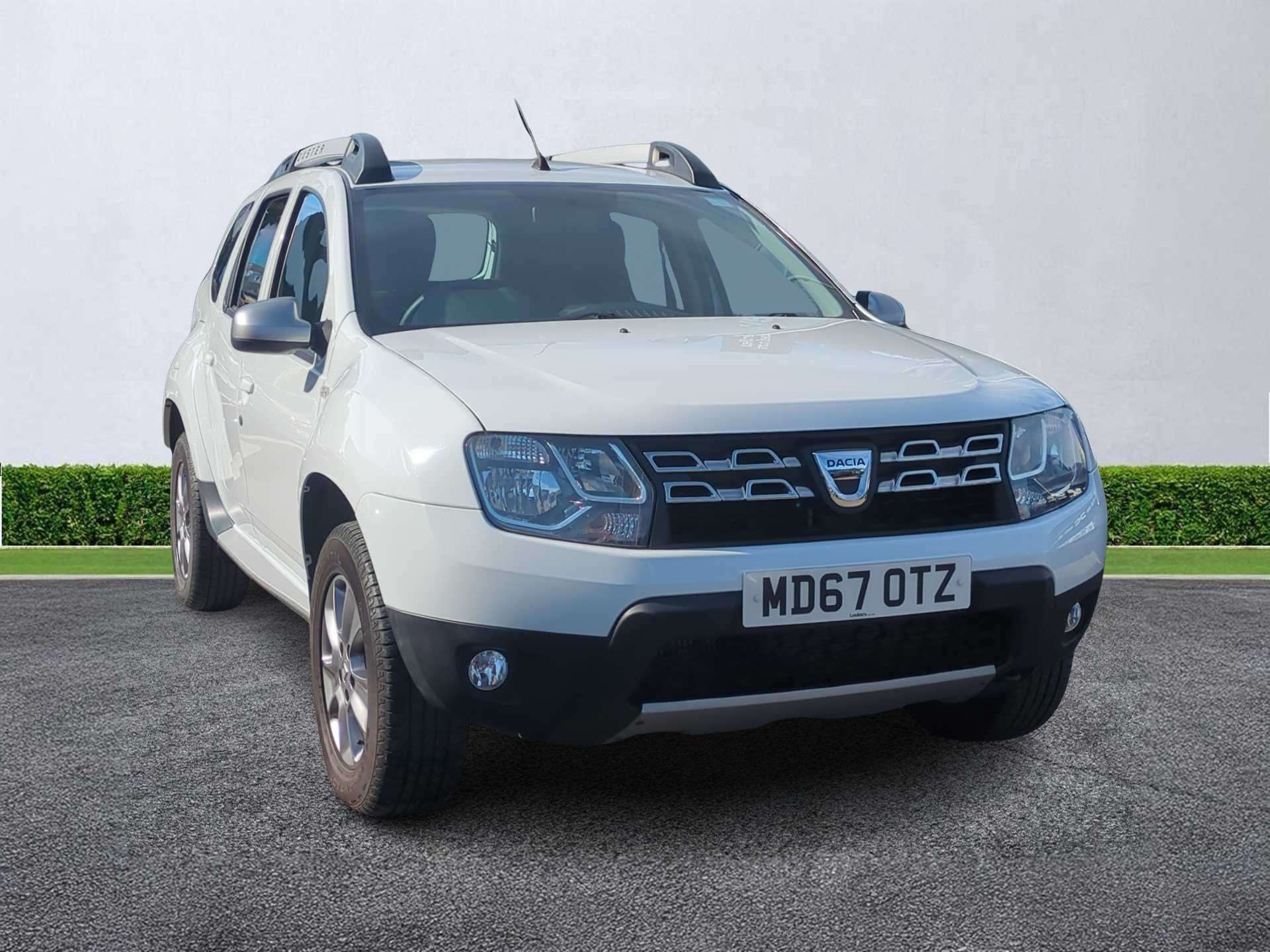 DACIA DUSTER DIESEL ESTATE 1.5 Dci 110 Laureate 5Dr 4X4