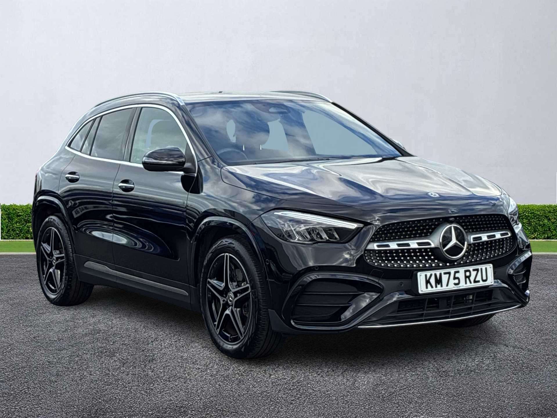 MERCEDES-BENZ GLA HATCHBACK Gla 200 Amg Line Executive 5Dr Auto
