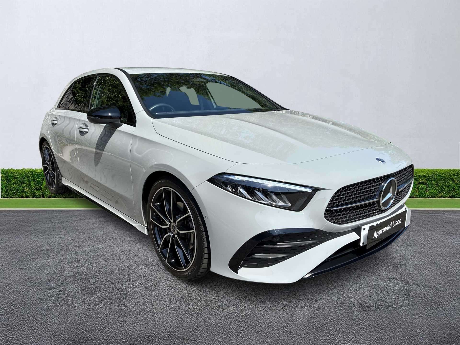 2025 MERCEDES A CLASS HATCHBACK 2025 A200 AMG LINE PREMIUM 5DR AUTO NAVIGATION. NIGHT PACKAGE AUTOMATIC... photo