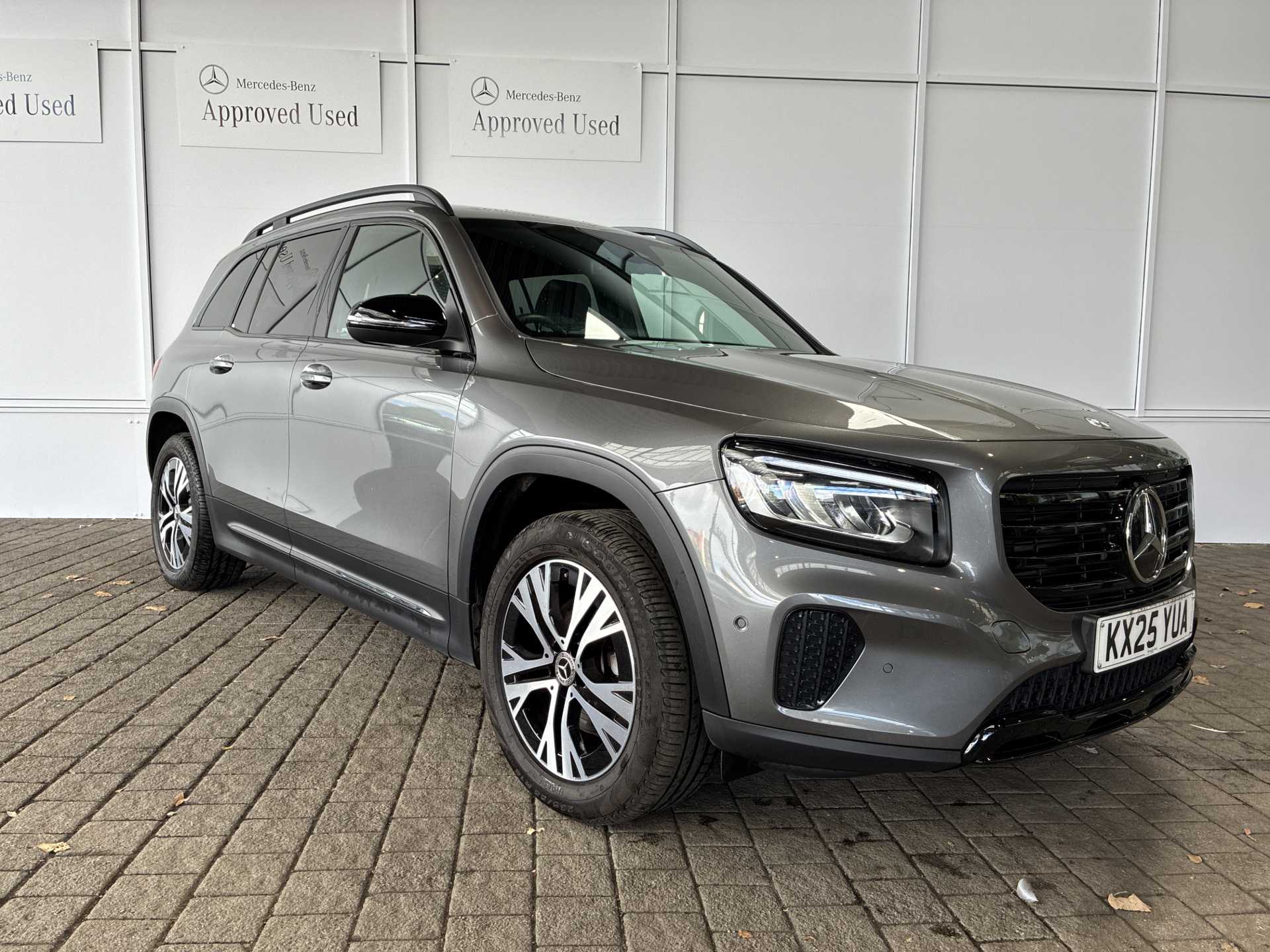 MERCEDES-BENZ GLB ESTATE Glb 200 Sport Executive 5Dr 7G-Tronic