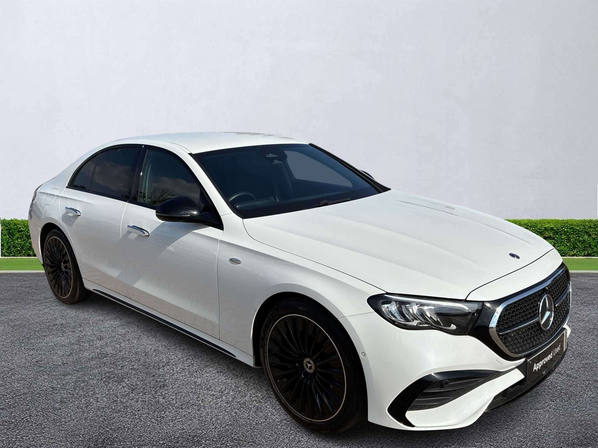 MERCEDES-BENZ E CLASS SALOON E300E Urban Edition 4Dr 9G-Tronic