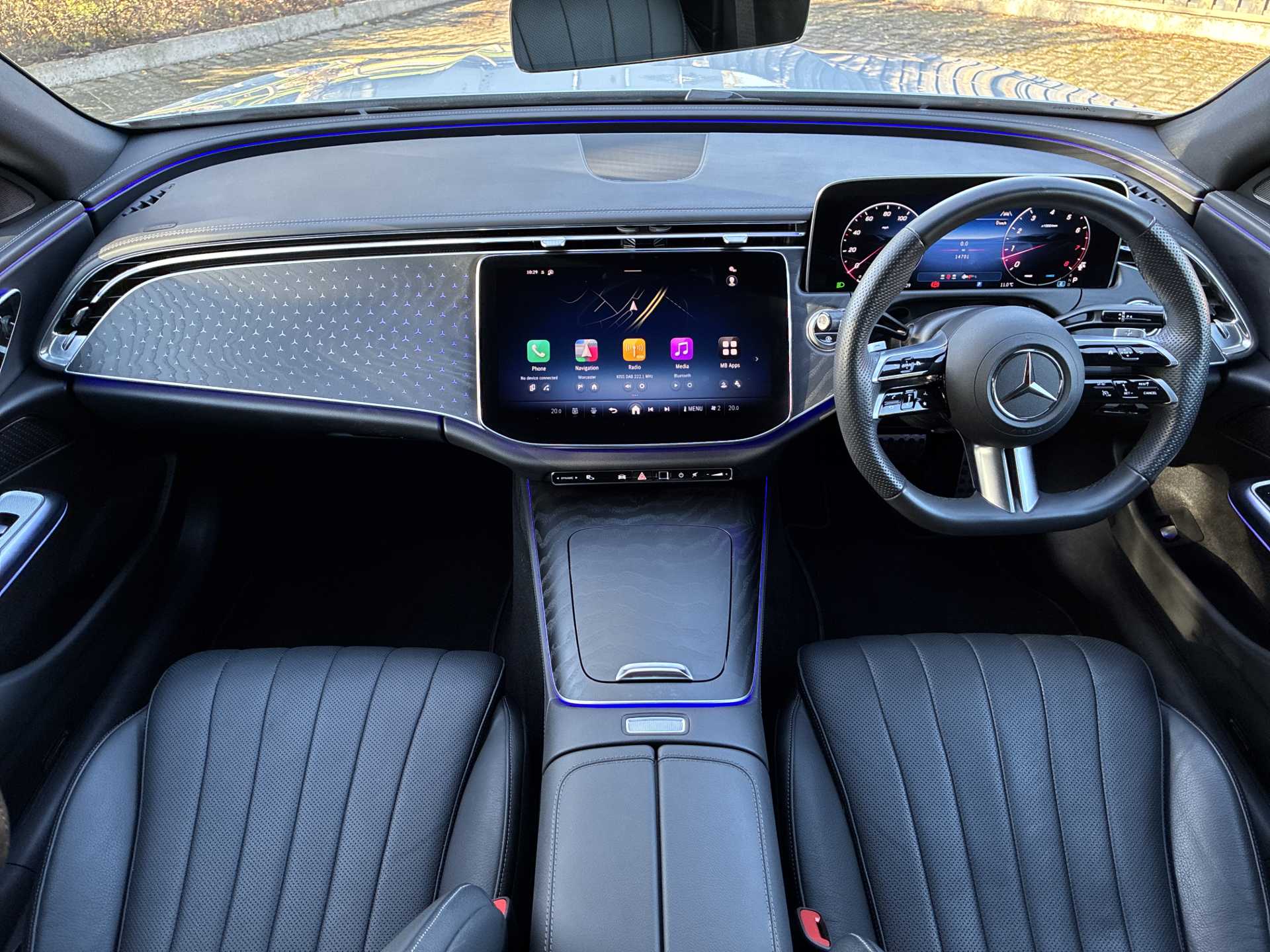 MERCEDES-BENZ E CLASS SALOON E200 Amg Line 4Dr 9G-Tronic