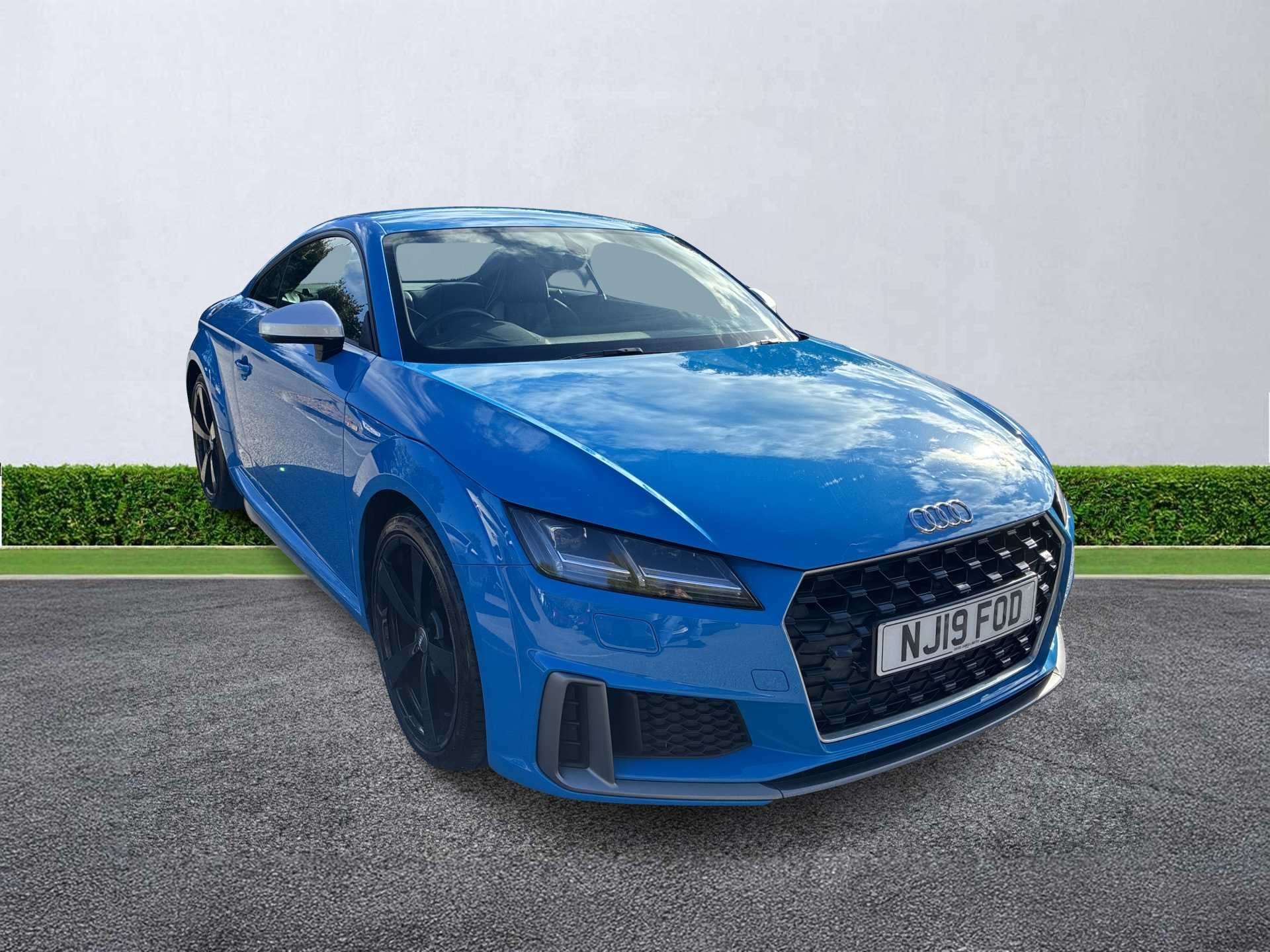 AUDI TT COUPE 40 Tfsi S Line 2Dr S Tronic
