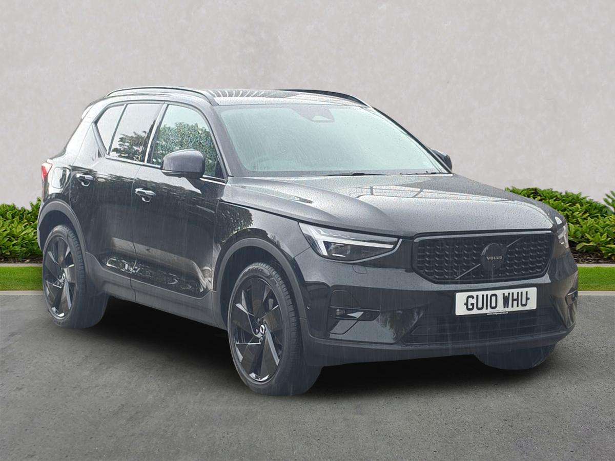 VOLVO XC40 ESTATE 2.0 B4P Plus Pro Black Edition 5Dr Auto