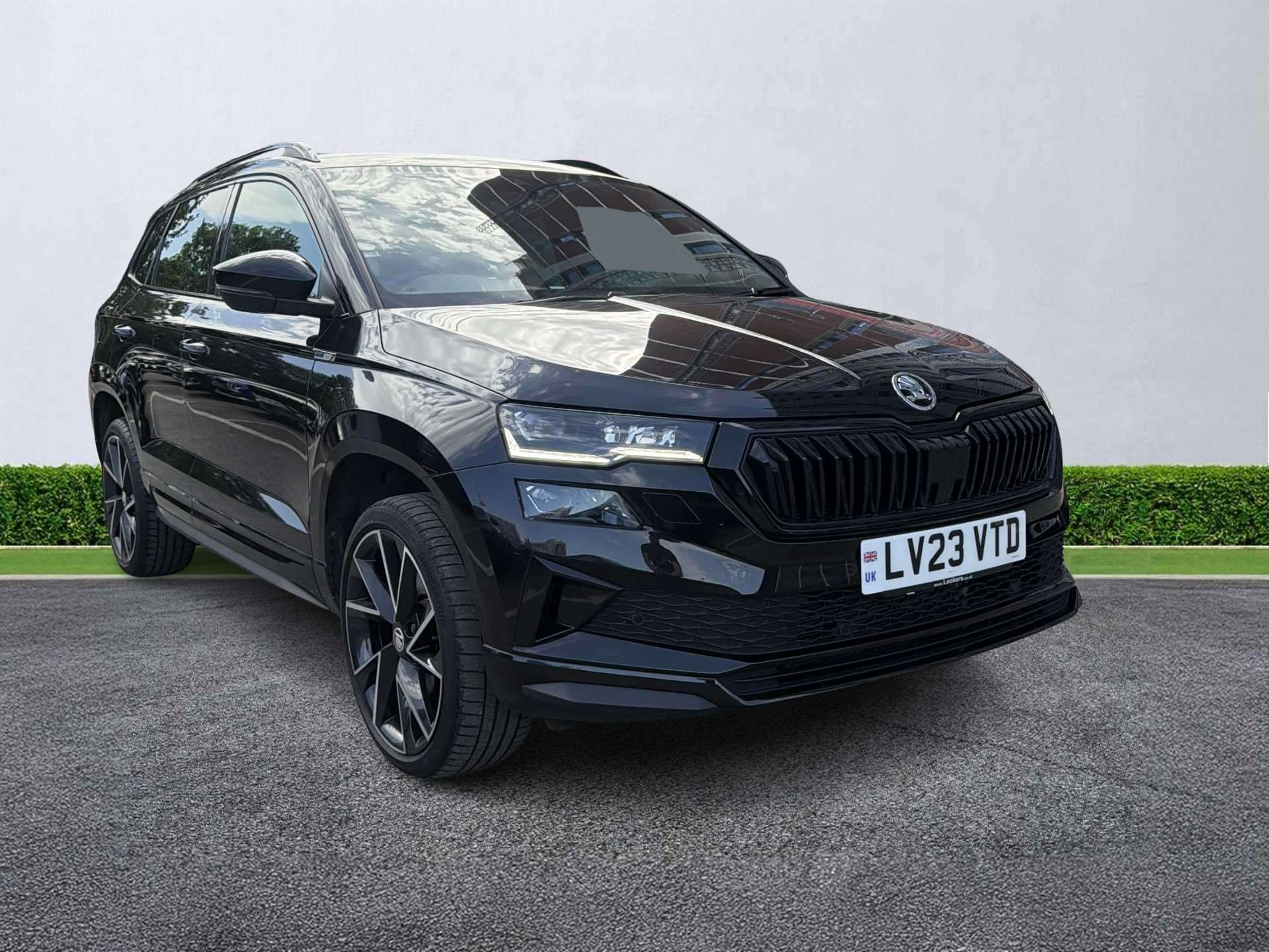 SKODA KAROQ ESTATE 1.5 Tsi Sportline 5Dr Dsg