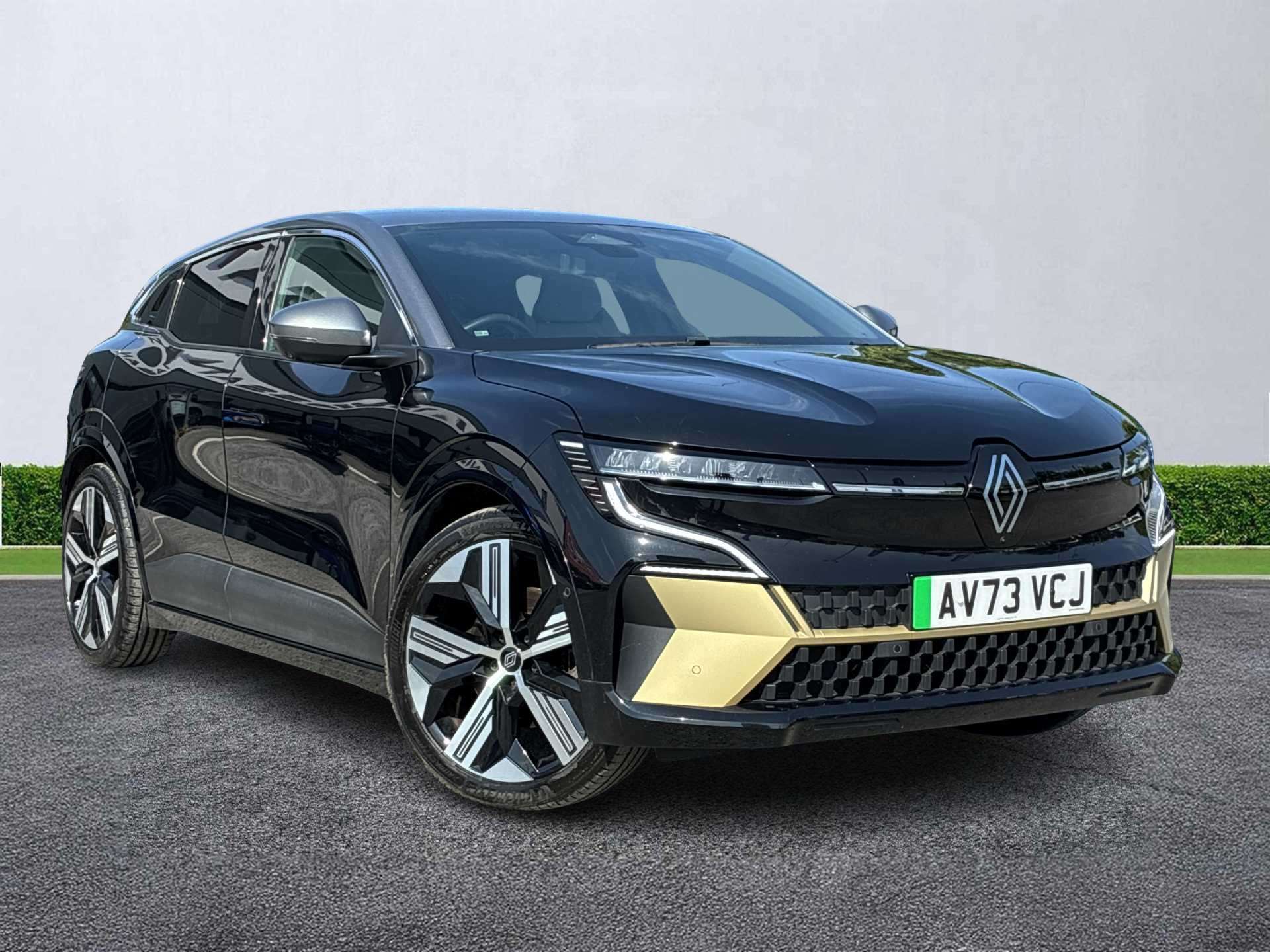 RENAULT MEGANE E-TECH HATCHBACK Ev60 160Kw Iconic 60Kwh Optimum Charge 5Dr Auto