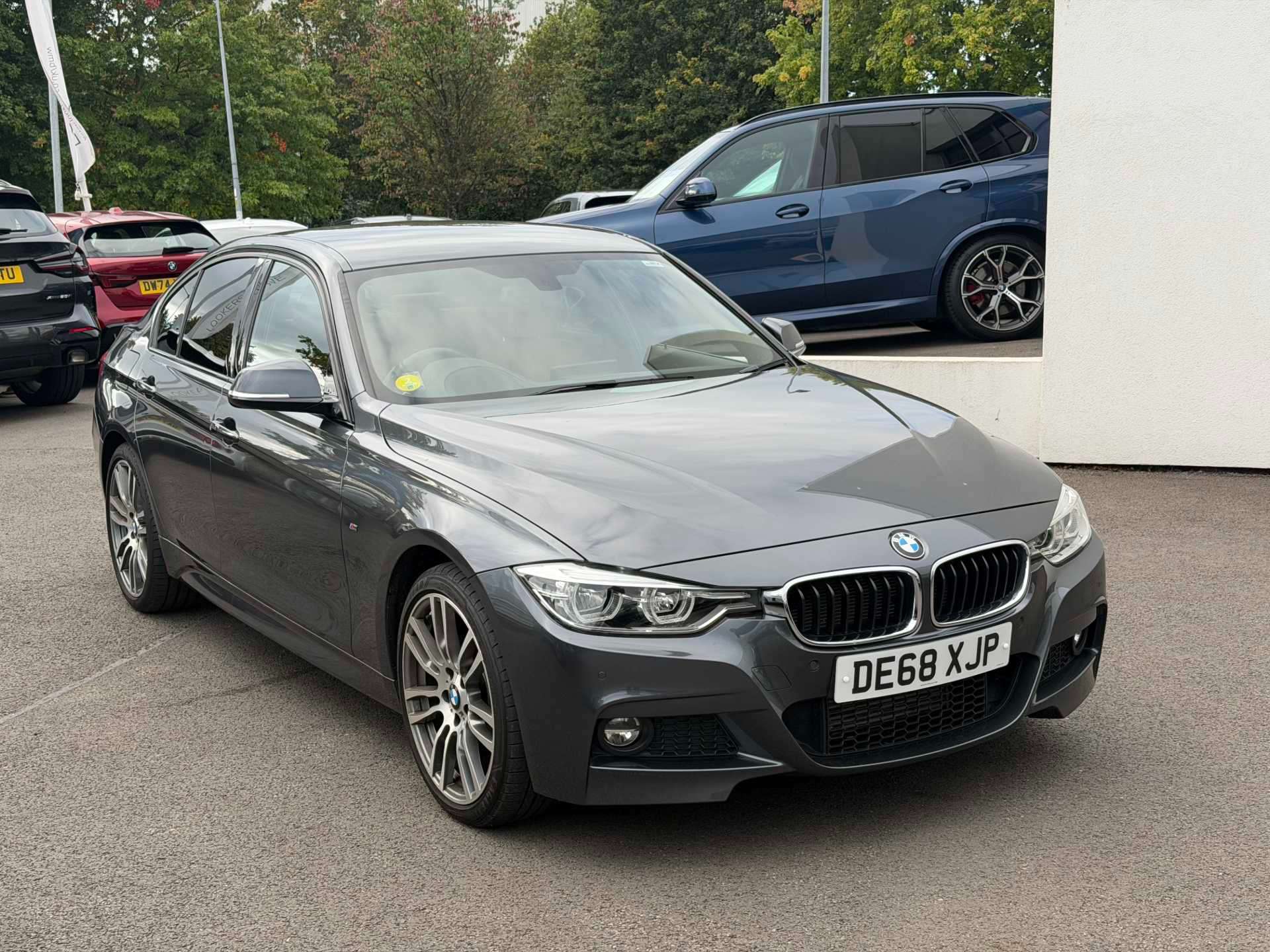 BMW 3 SERIES DIESEL SALOON 330D Xdrive M Sport 4Dr Step Auto