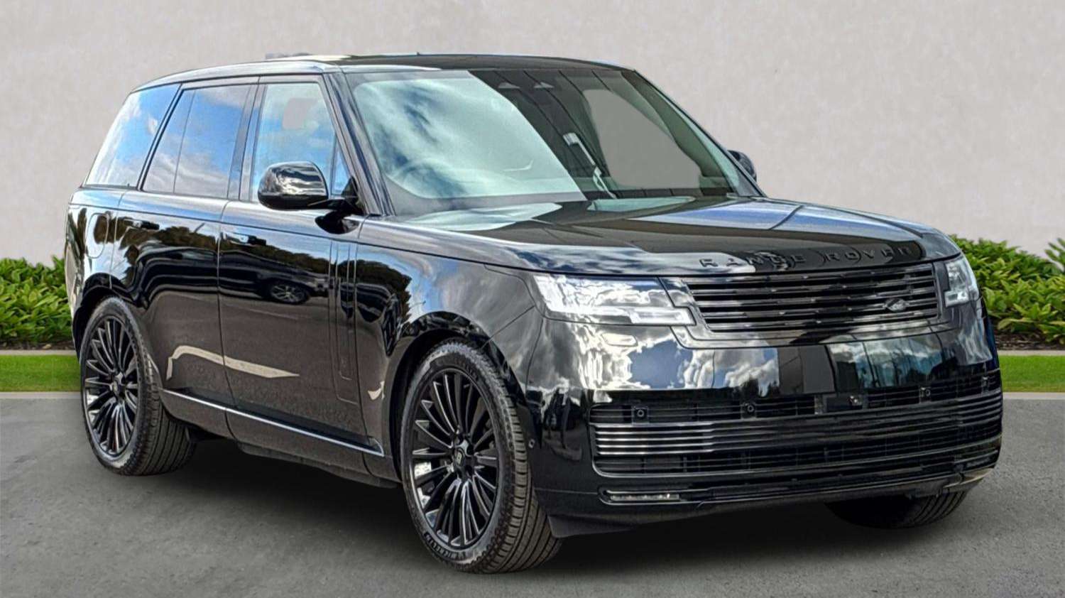LAND ROVER RANGE ROVER ESTATE 3.0 P550E Sv Black 4Dr Auto