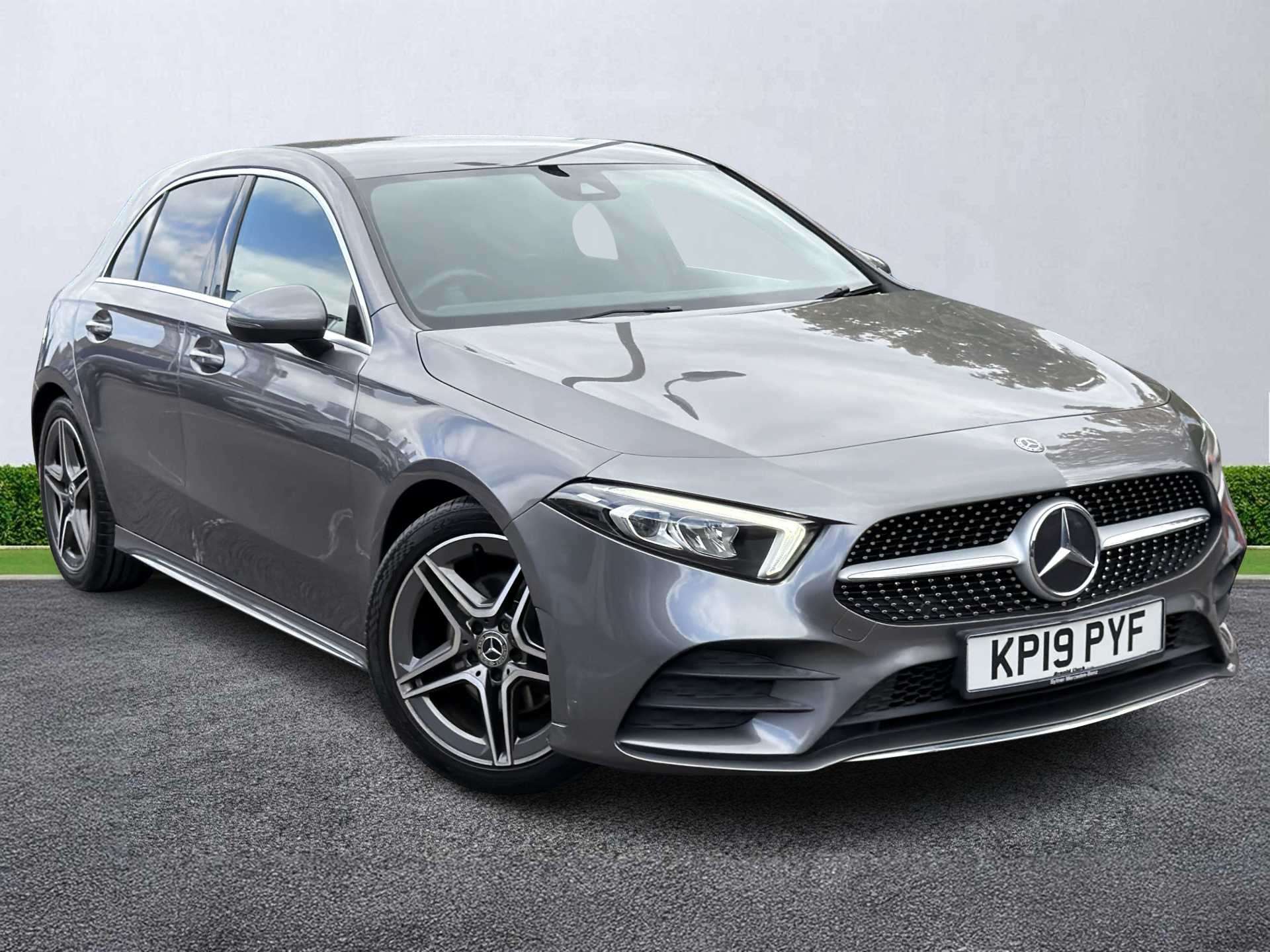 MERCEDES-BENZ A CLASS HATCHBACK A180 Amg Line 5Dr