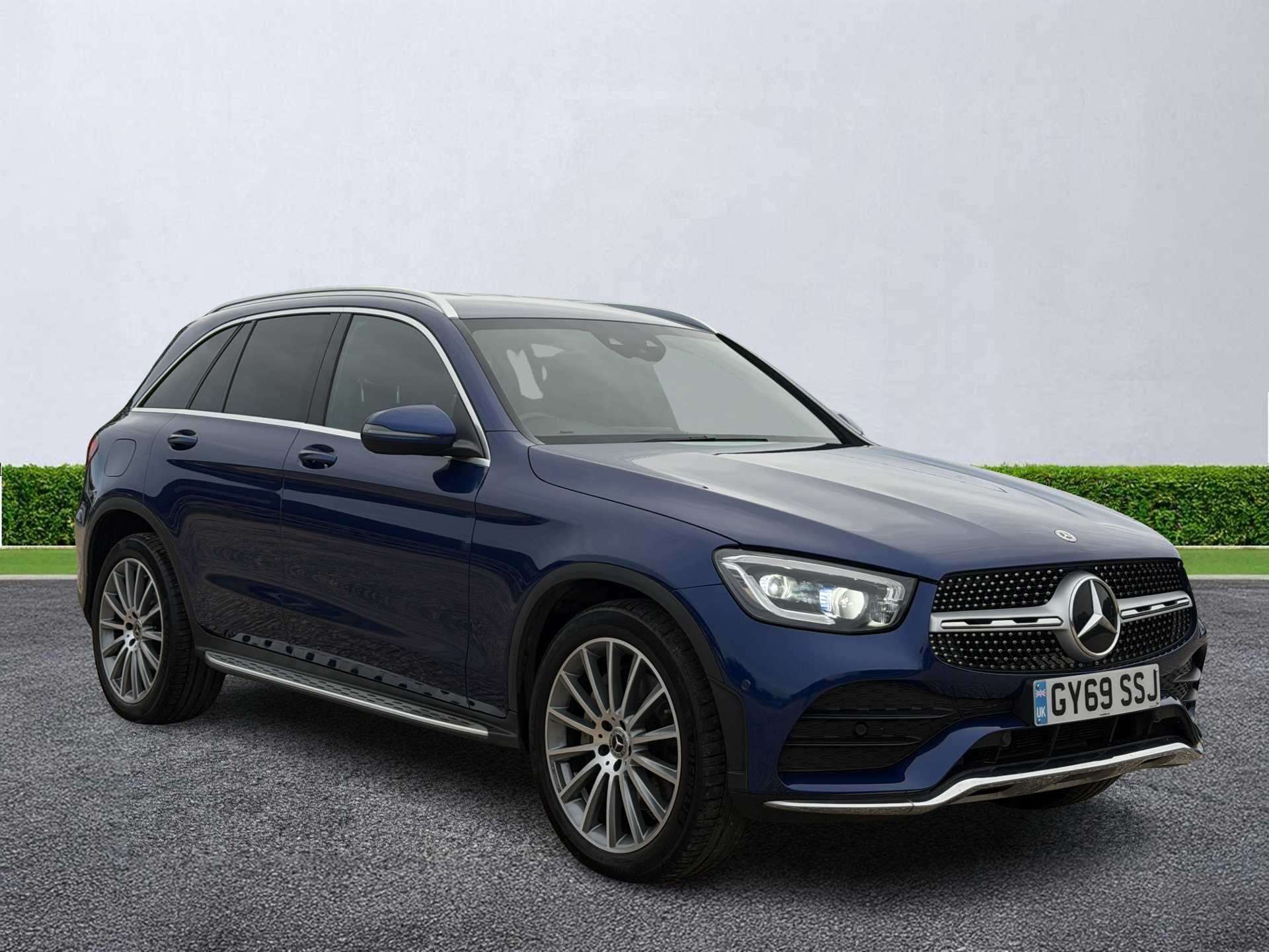 MERCEDES-BENZ GLC ESTATE Glc 300 4Matic Amg Line Premium 5Dr 9G-Tronic