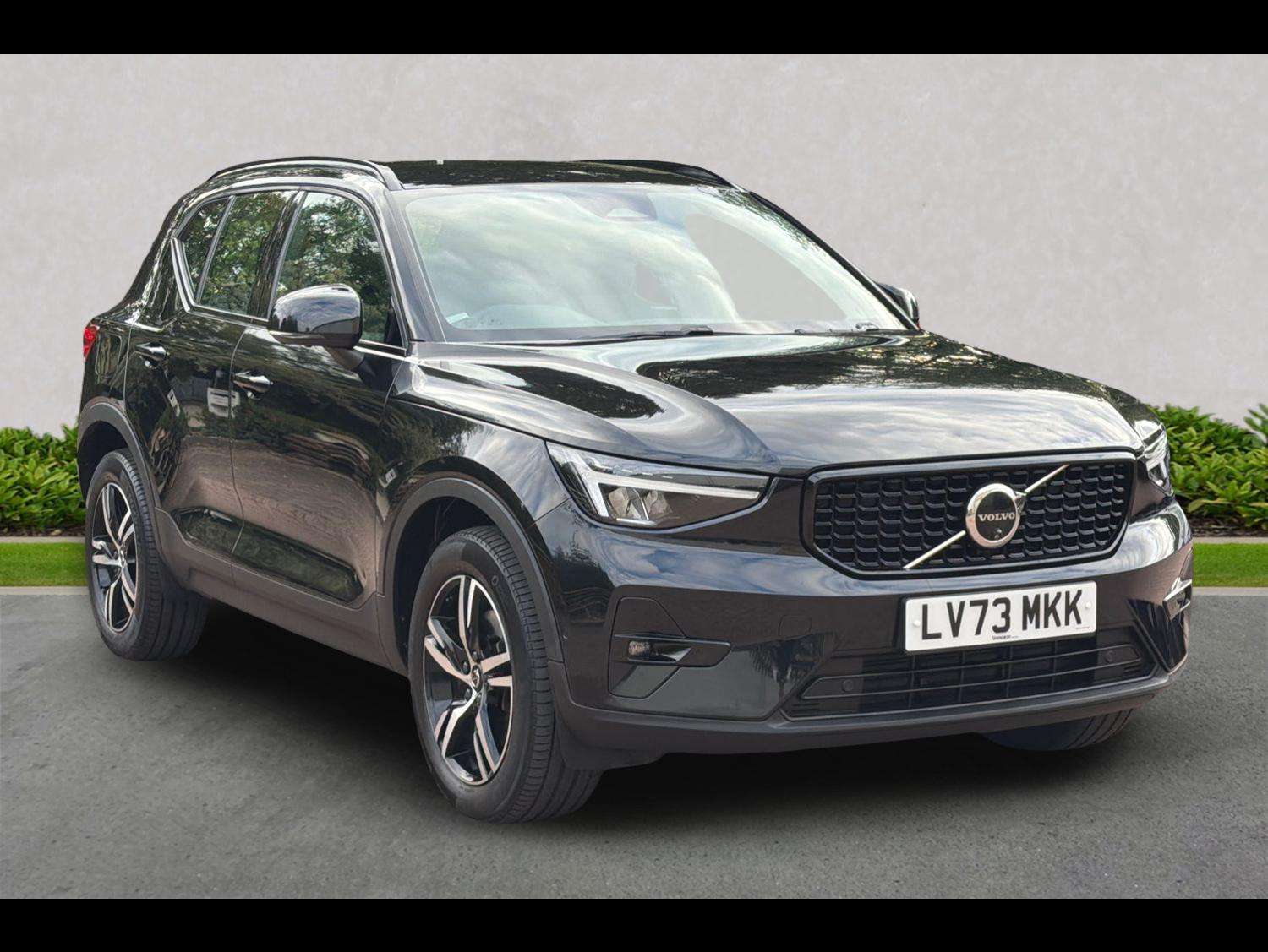VOLVO XC40 ESTATE 2.0 B4P Plus Dark 5Dr Auto