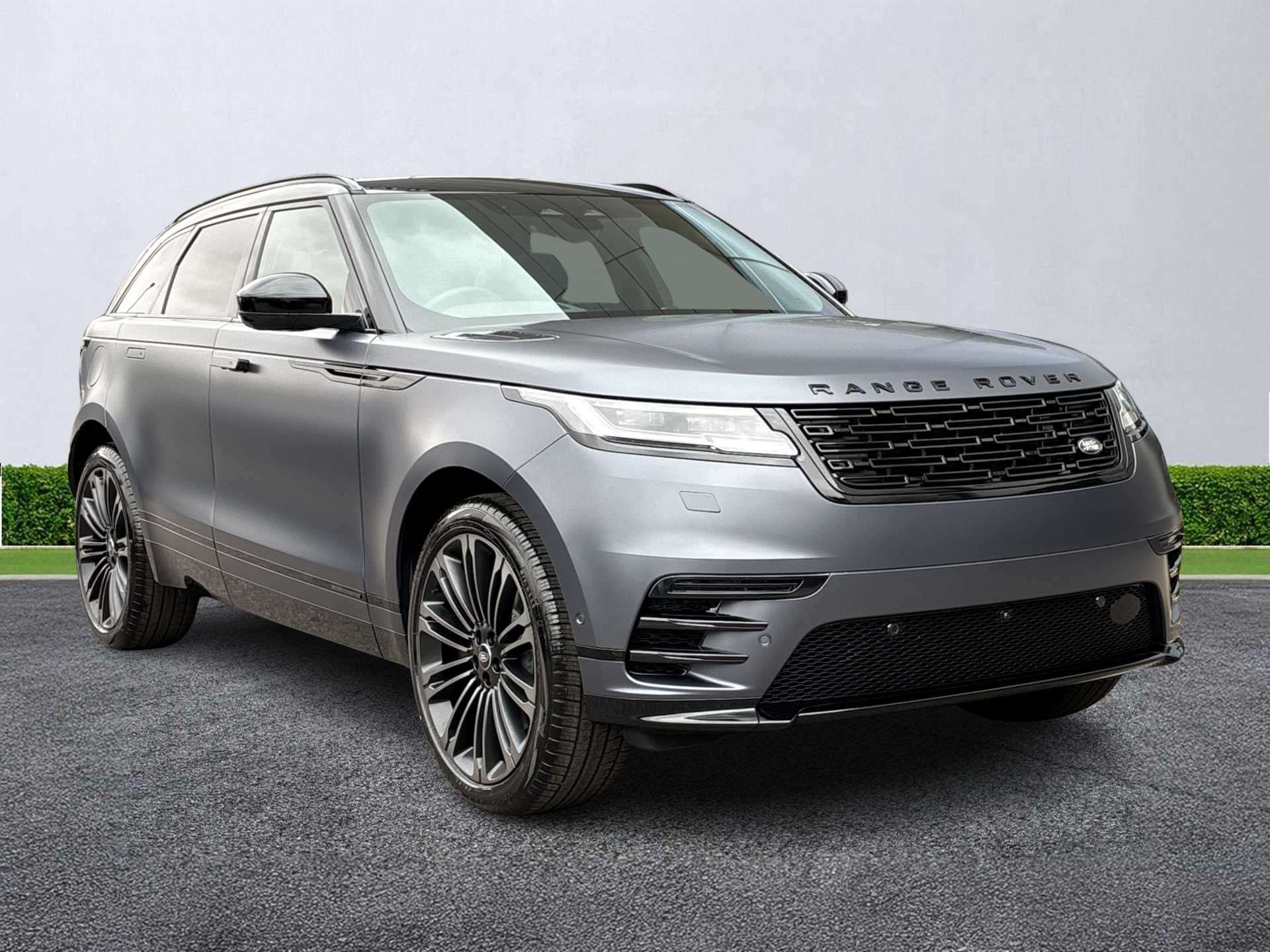 LAND ROVER RANGE ROVER VELAR ESTATE SPECIAL EDITIONS 3.0 D300 Mhev Belgravia Edition Satin 5Dr Auto