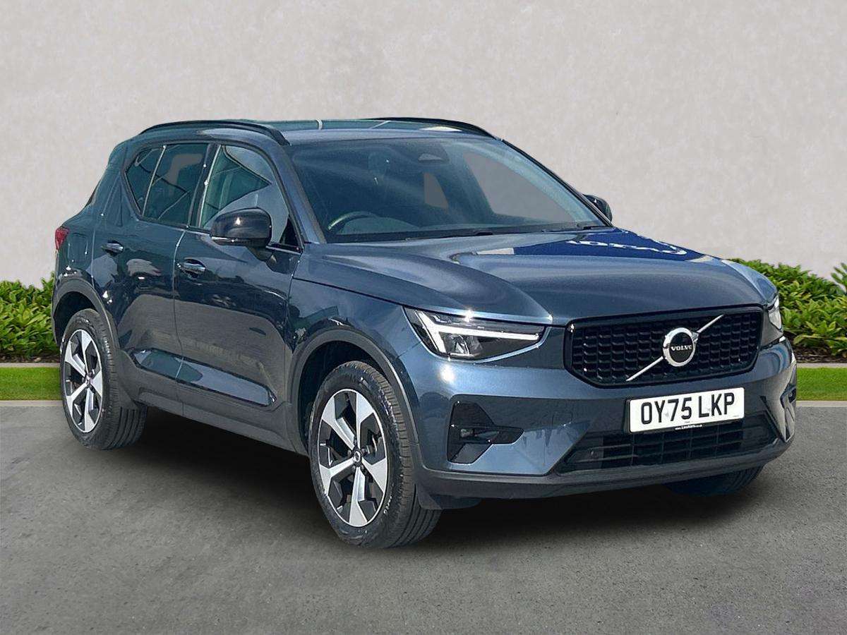 VOLVO XC40 ESTATE 2.0 B3P Plus Dark 5Dr Auto