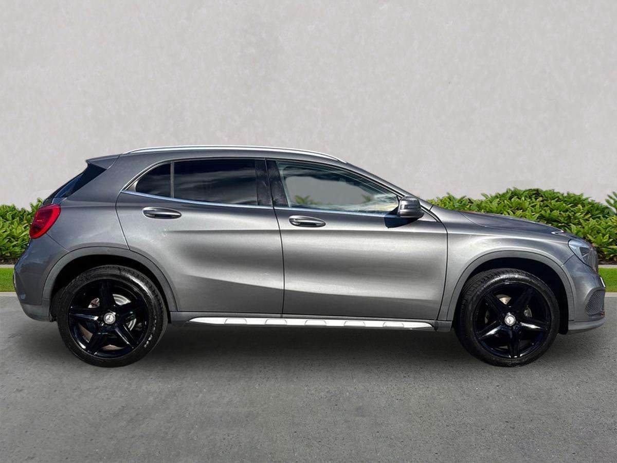 MERCEDES-BENZ GLA HATCHBACK Gla 200 Amg Line 5Dr Auto