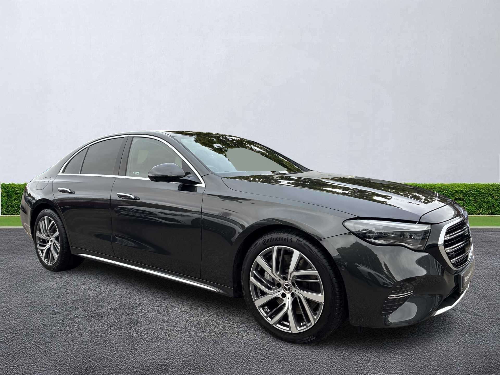 MERCEDES-BENZ E CLASS DIESEL SALOON E220D Exclusive Premium 4Dr 9G-Tronic