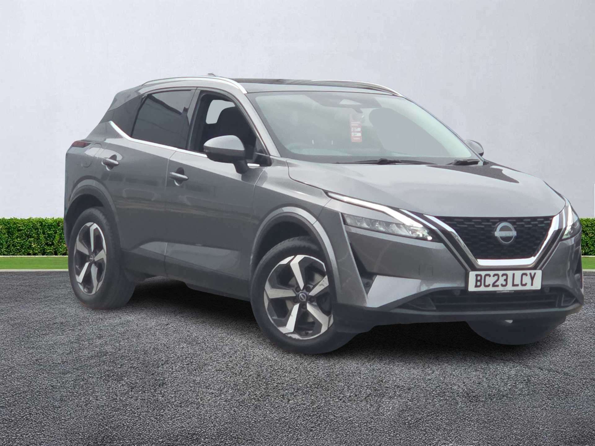 NISSAN QASHQAI HATCHBACK 1.3 Dig-T Mh N-Connecta 5Dr