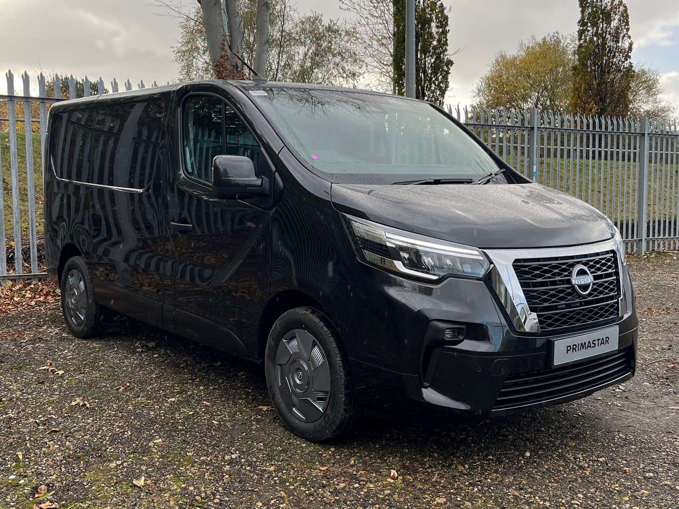 NISSAN PRIMASTAR 30 L1 DIESEL 2.0 dCi 130ps H1 Tekna Van