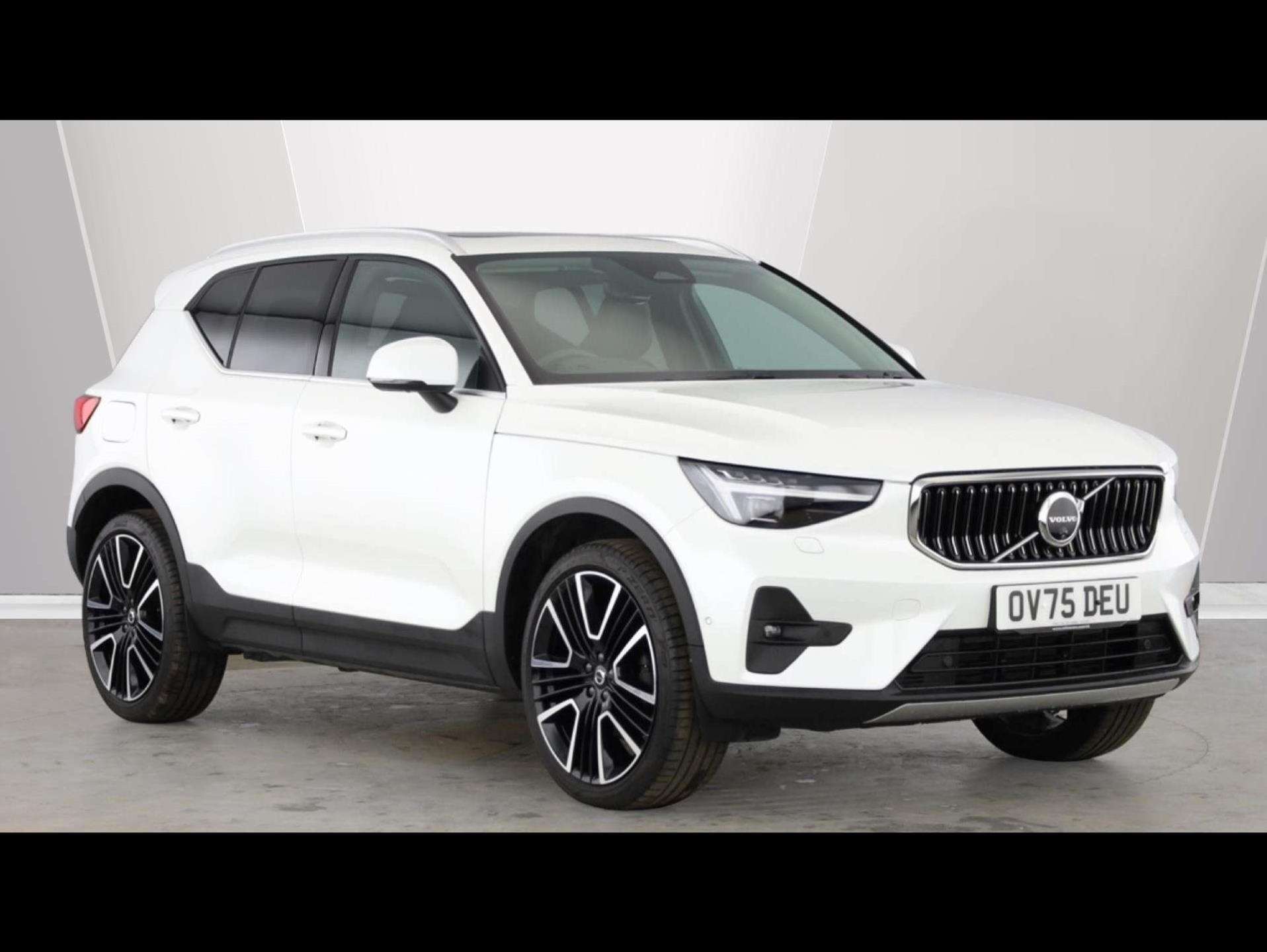 VOLVO XC40 ESTATE 2.0 B4P Ultra Dark 5dr Auto