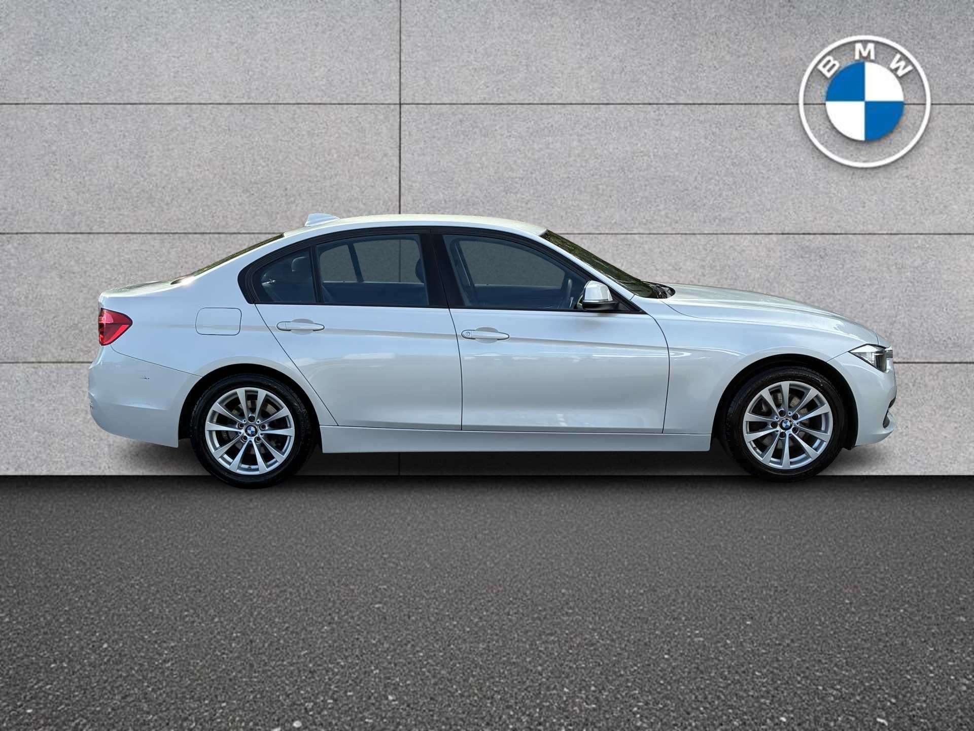 BMW 3 SERIES DIESEL SALOON 320D Se 4Dr Step Auto