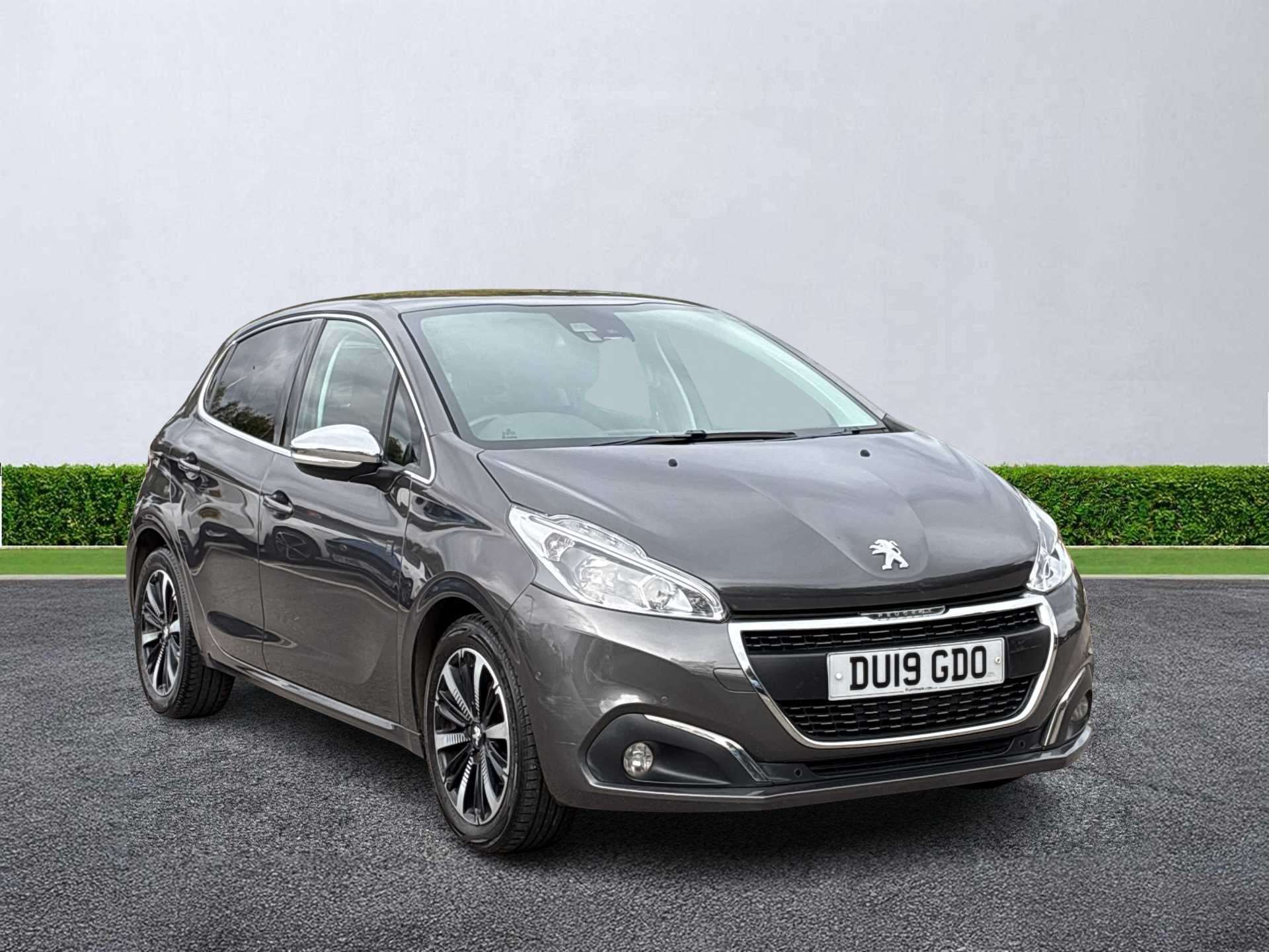 PEUGEOT 208 HATCHBACK 1.2 Puretech 82 Tech Edition 5Dr [Start Stop]