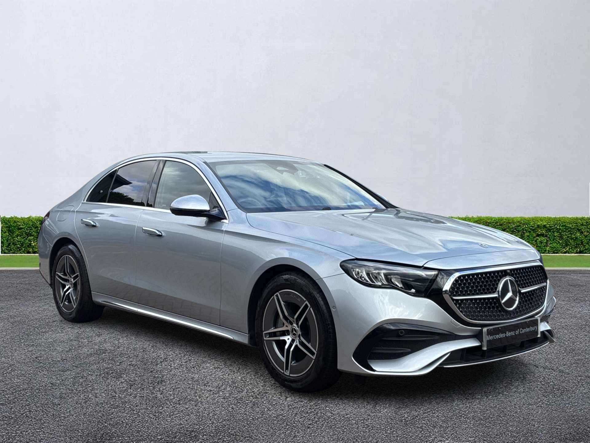 MERCEDES-BENZ E CLASS SALOON E200 Amg Line 4Dr 9G-Tronic
